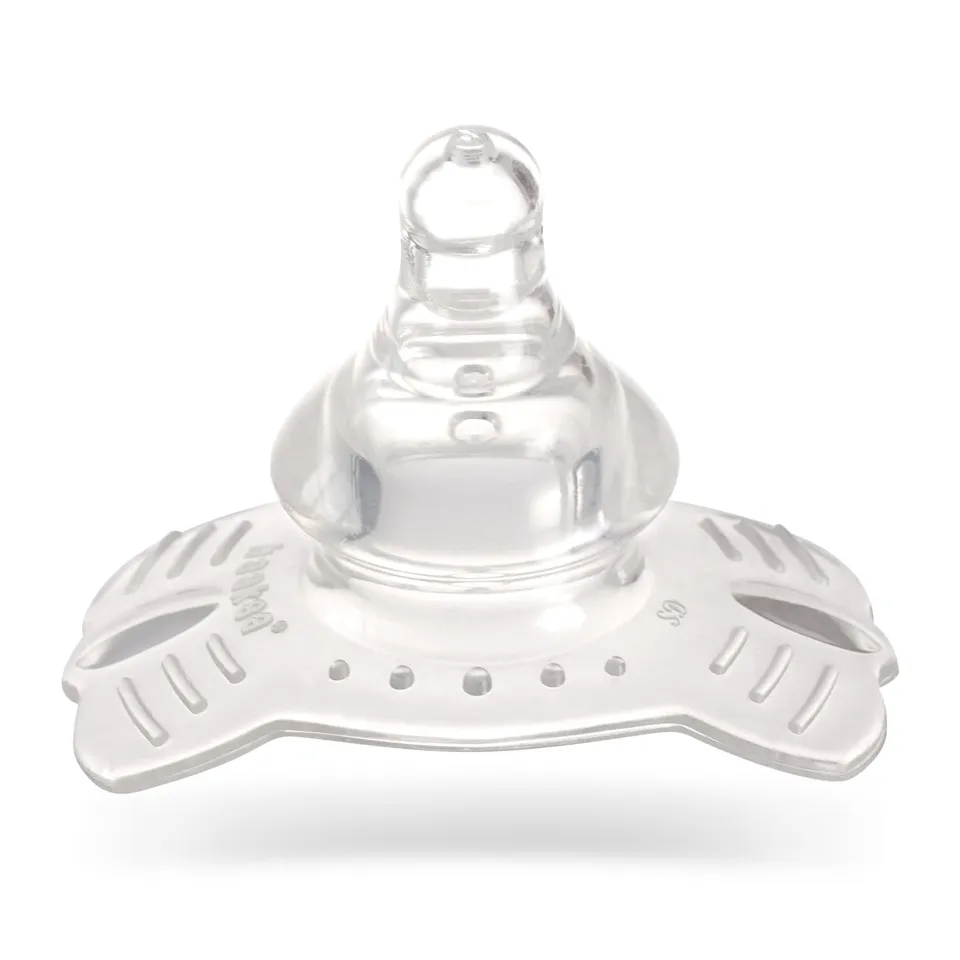 haakaa-butterfly-nipple-shields-for-nursing-with-carry-case image 1
