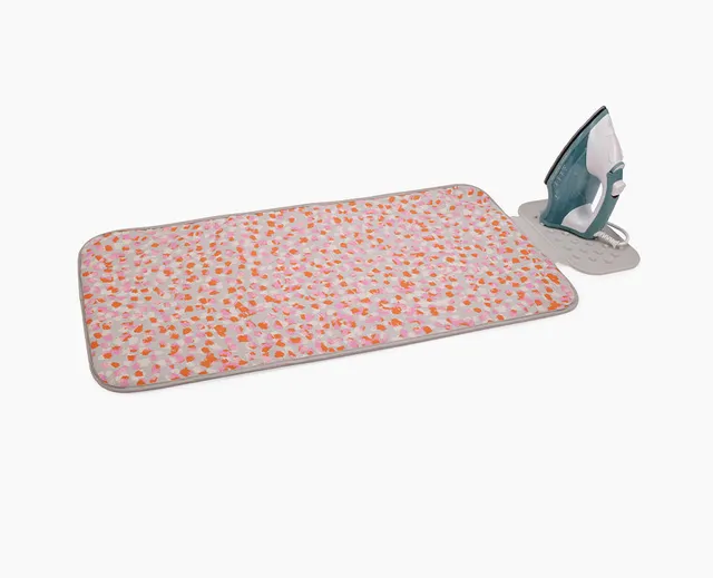joseph-joseph-swift-90cm-table-top-ironing-mat-peach image 1