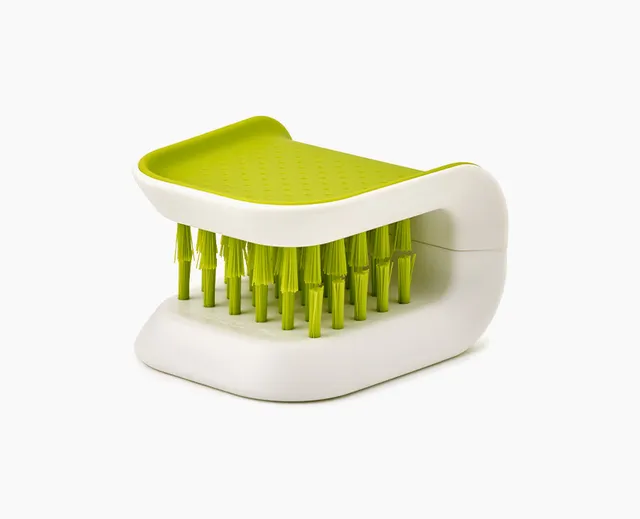 joseph-joseph-bladebrush-green-knife-cutlery-cleaning-brush image 1
