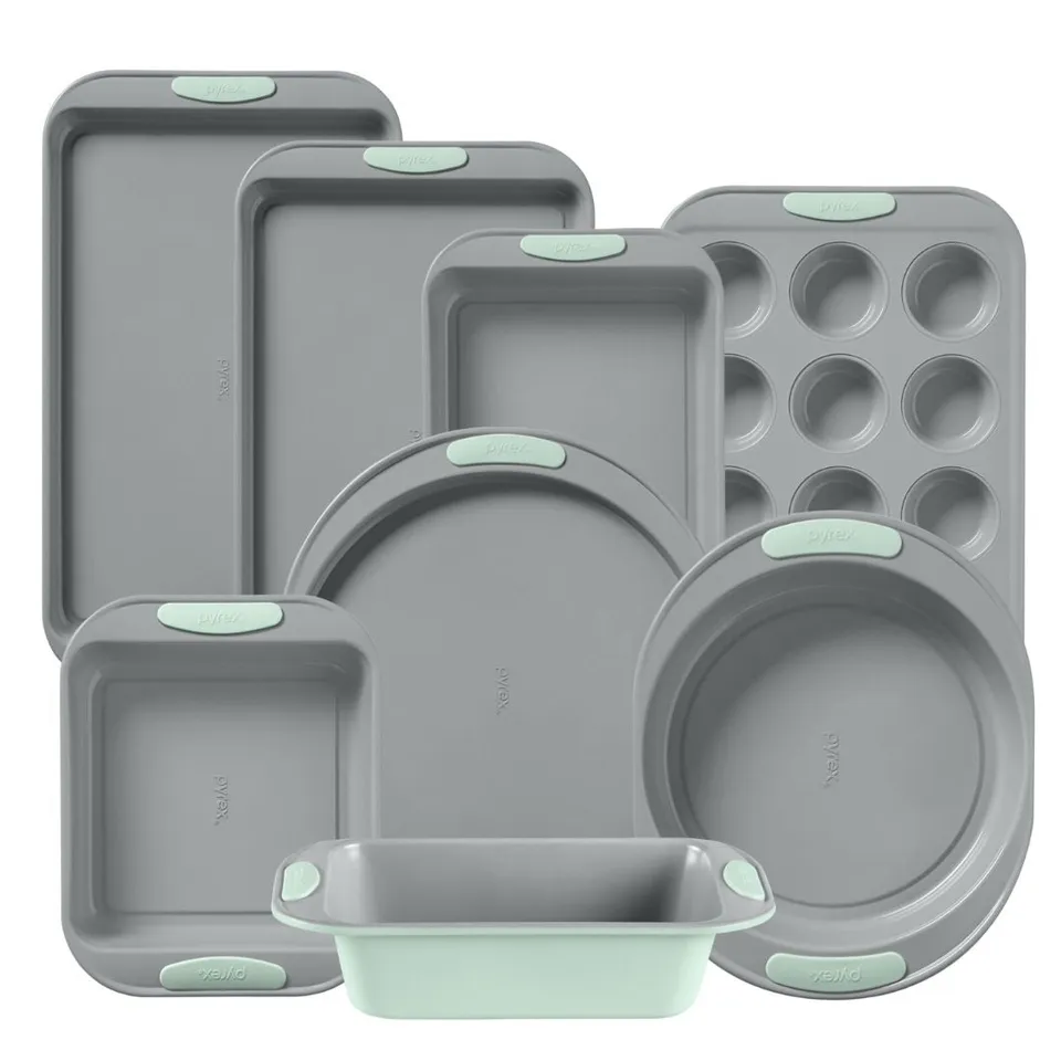 pyrex-metal-bakeware-8-piece-set-in-sage image 1