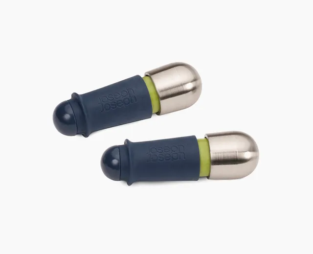 joseph-joseph-barwise-twist-lock-wine-stoppers-set-of-2 image 1