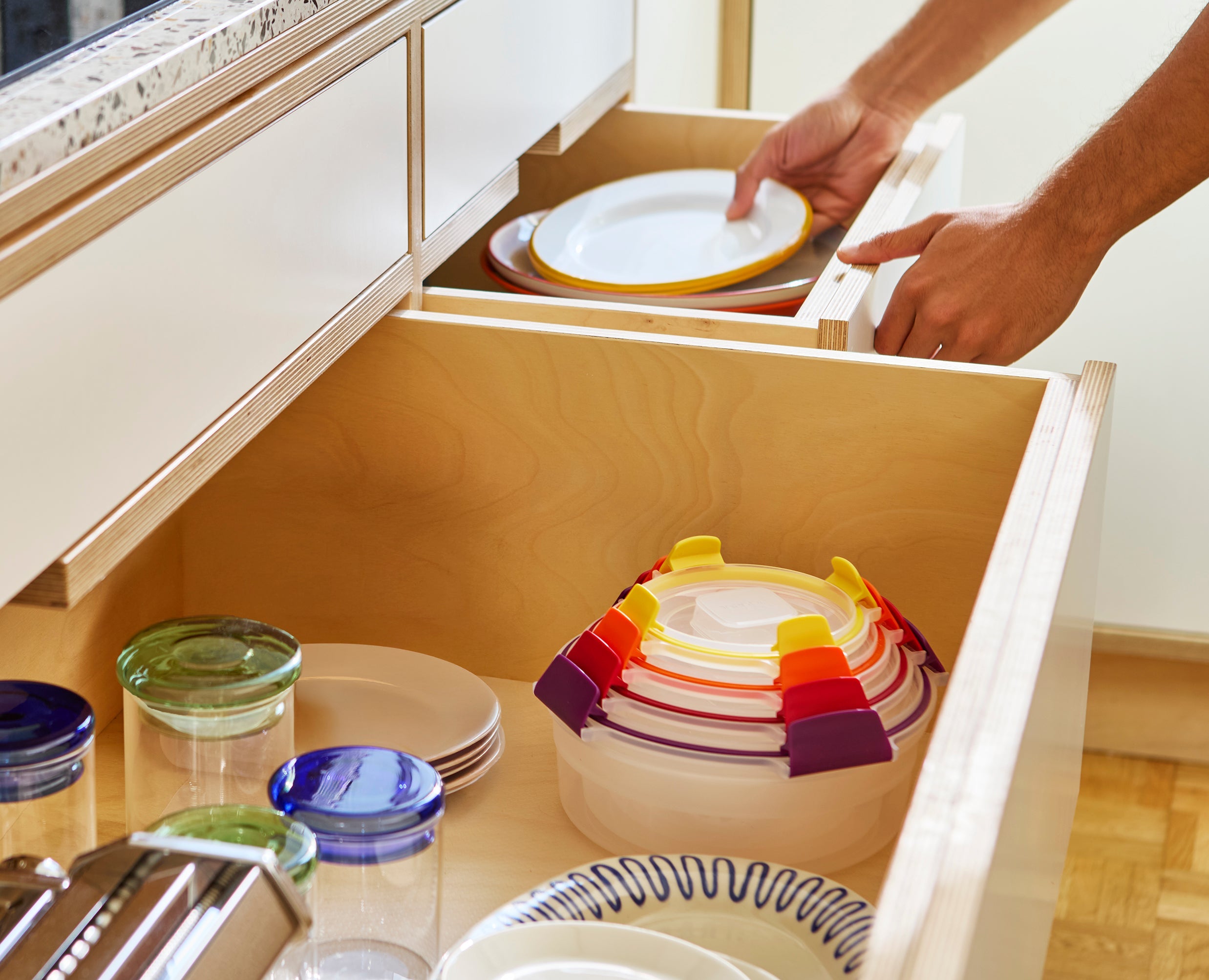 joseph-joseph-nest-lock-4-piece-multicolour-round-food-container-set image 3