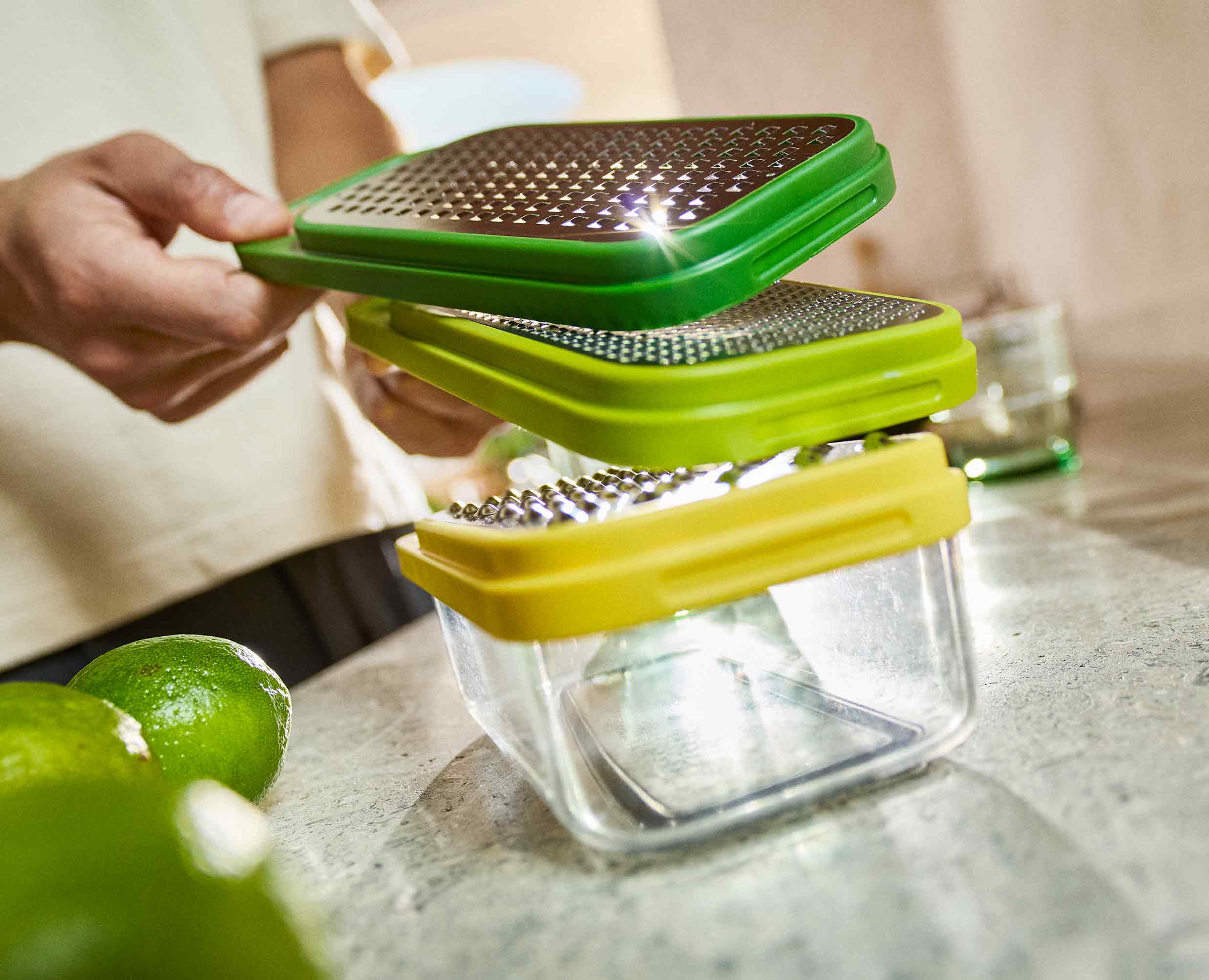 joseph-joseph-multi-grate-store-3-in-1-grater-set-with-storage-container image 3