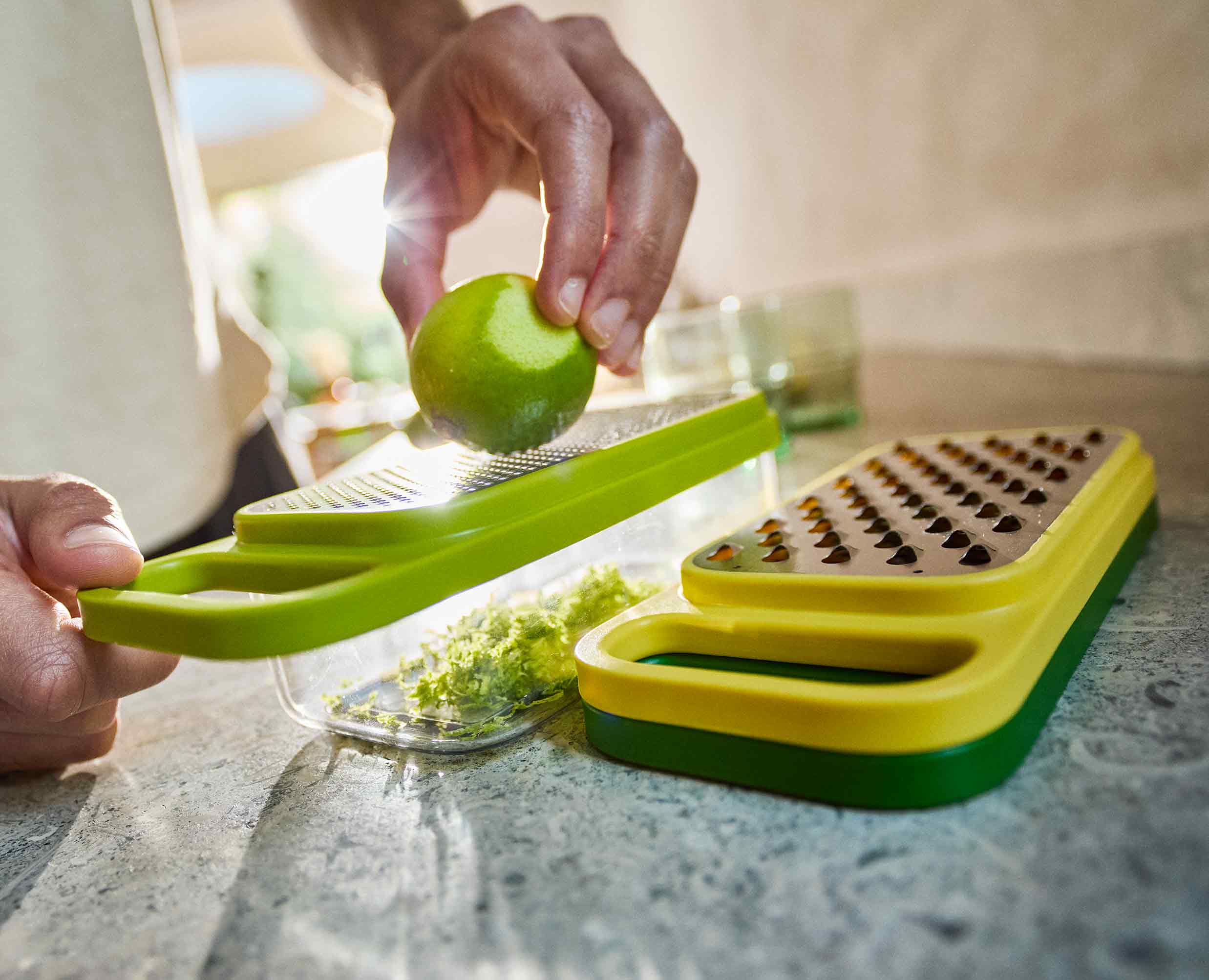joseph-joseph-multi-grate-store-3-in-1-grater-set-with-storage-container image 4