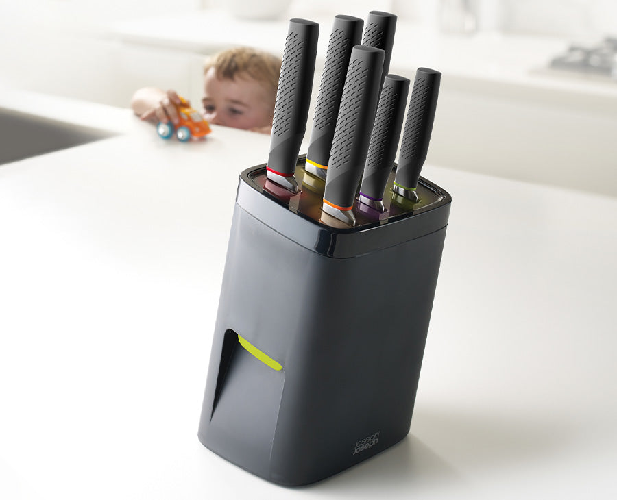 joseph-joseph-lockblock-black-knife-block-set-6-piece image 2