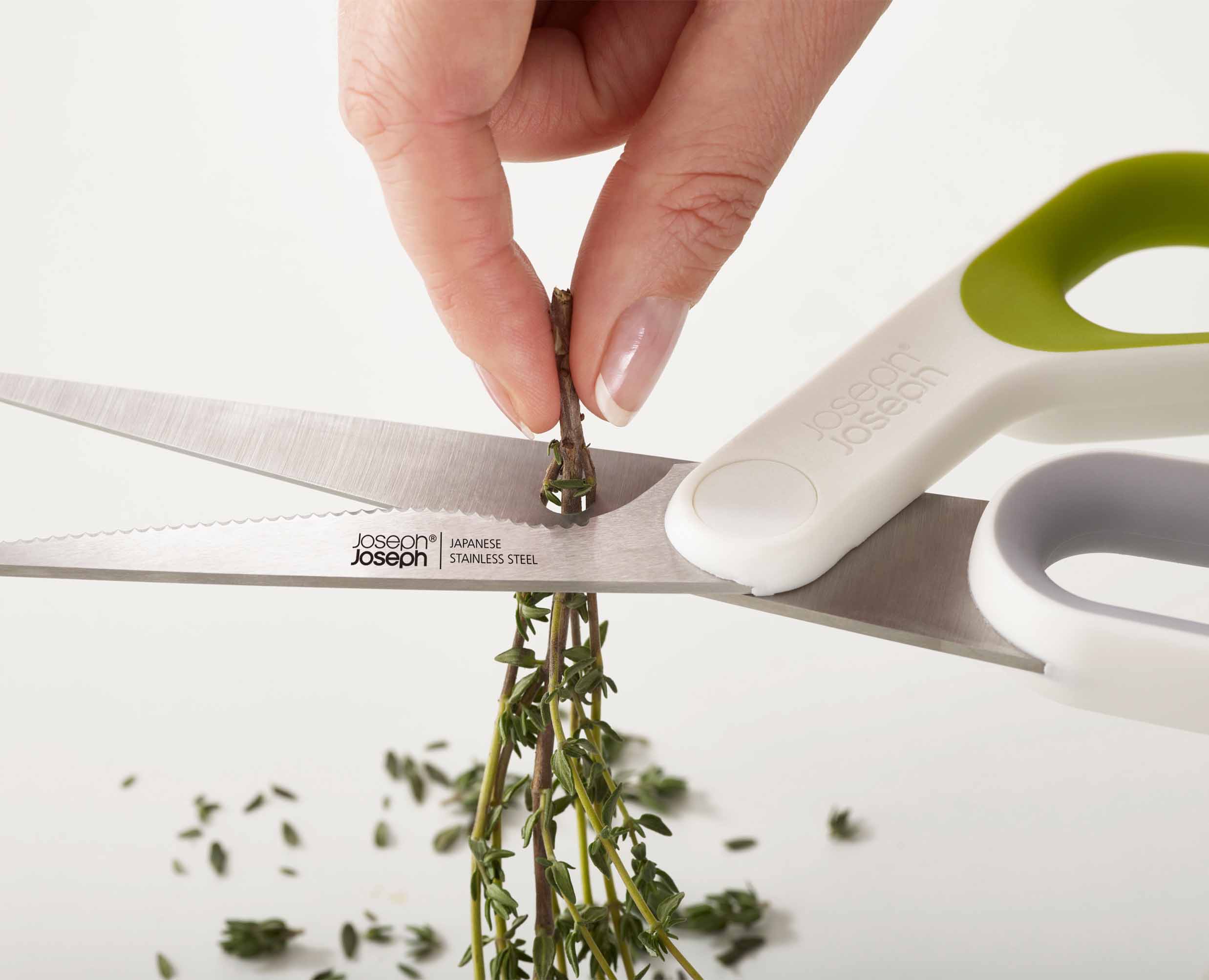 joseph-joseph-powergrip-green-kitchen-scissors image 4