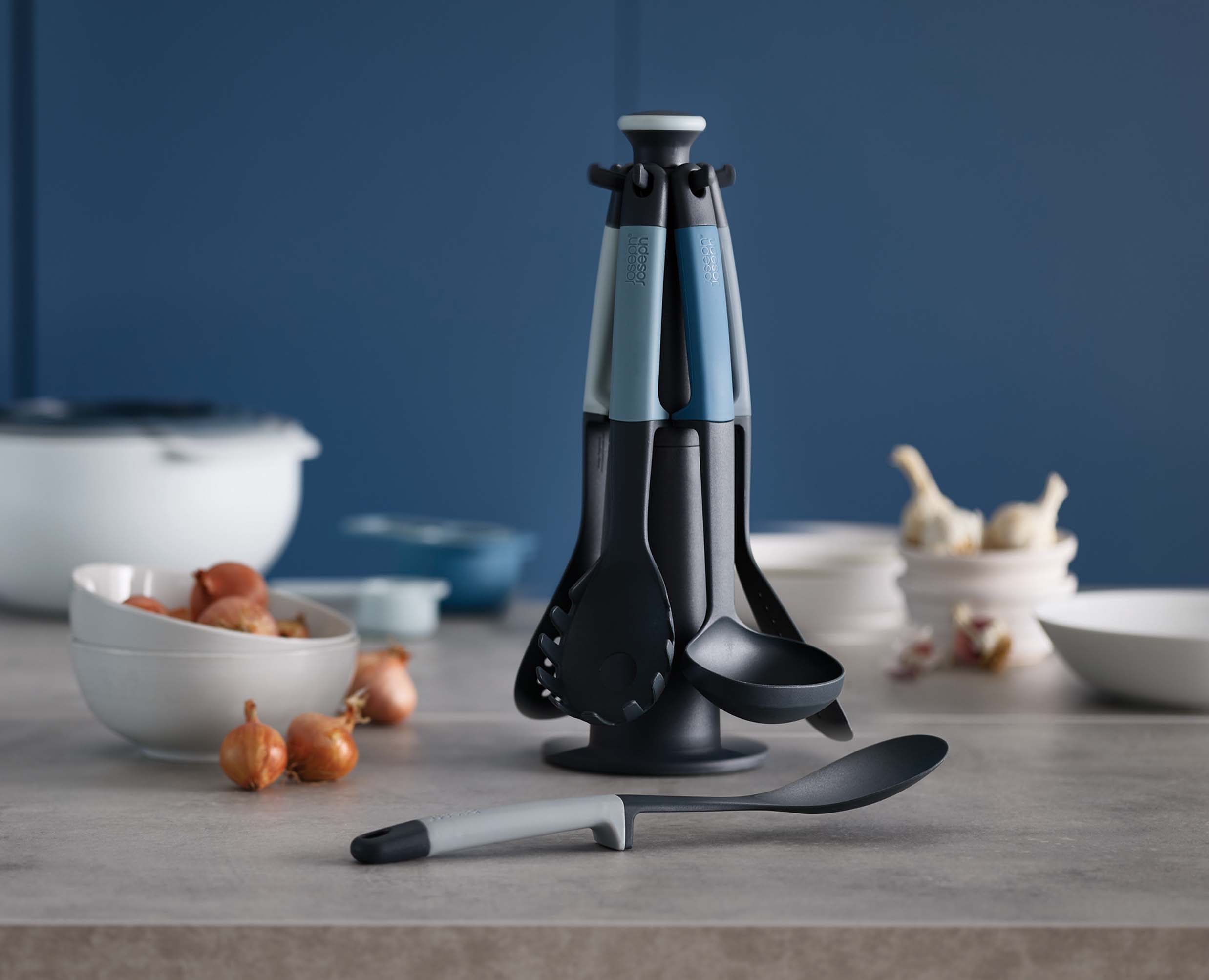 joseph-joseph-elevate-6-piece-blue-utensil-set-with-carousel-stand-editions image 3