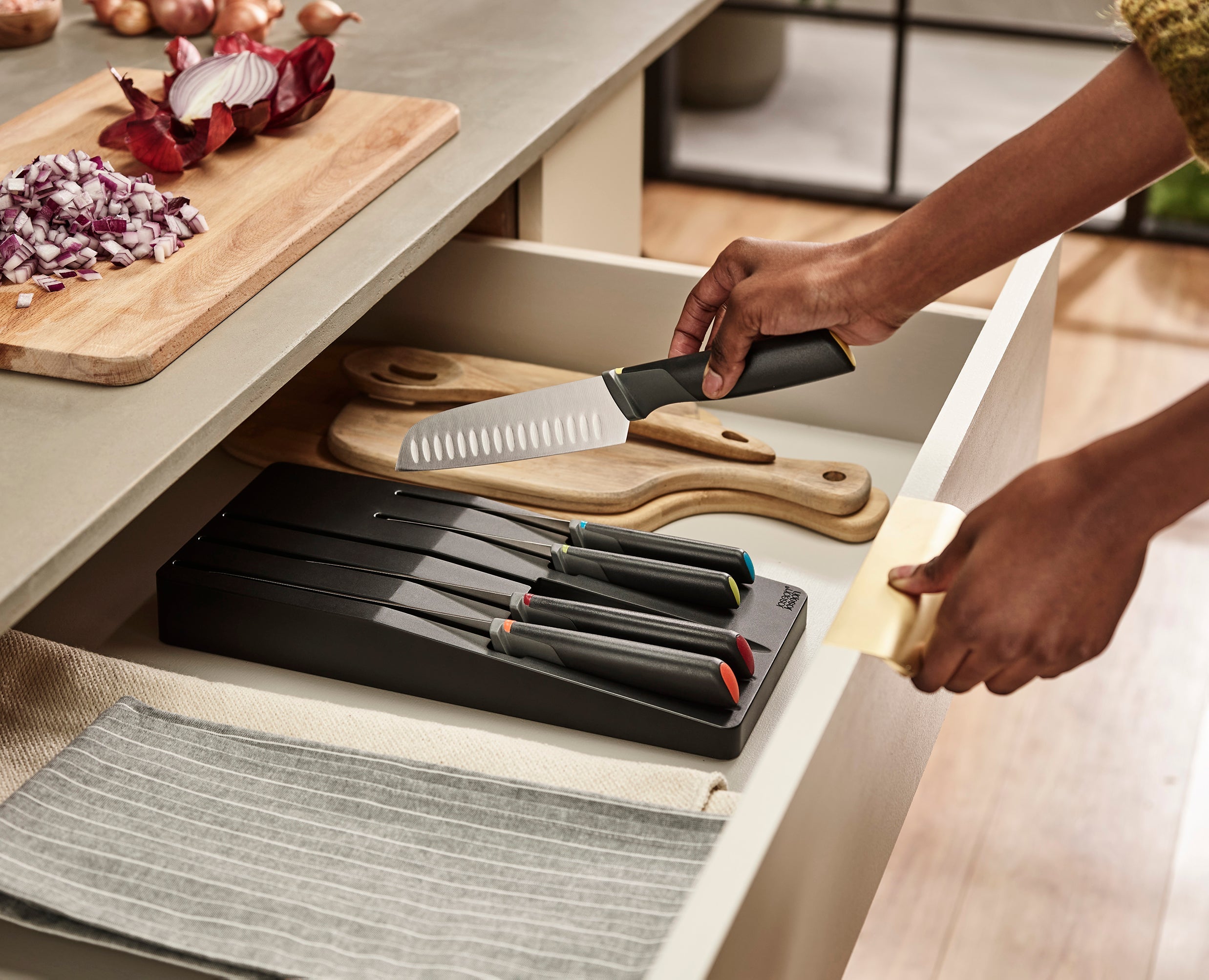 joseph-joseph-10-piece-multicolour-in-drawer-knife-utensil-set image 7