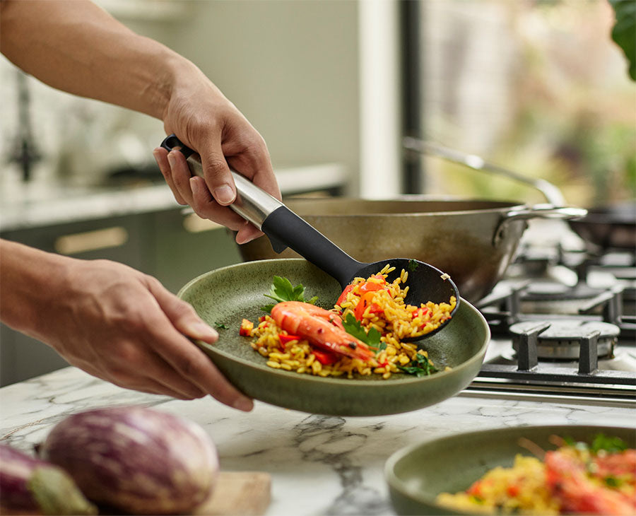joseph-joseph-elevate-stainless-steel-silicone-solid-spoon image 2