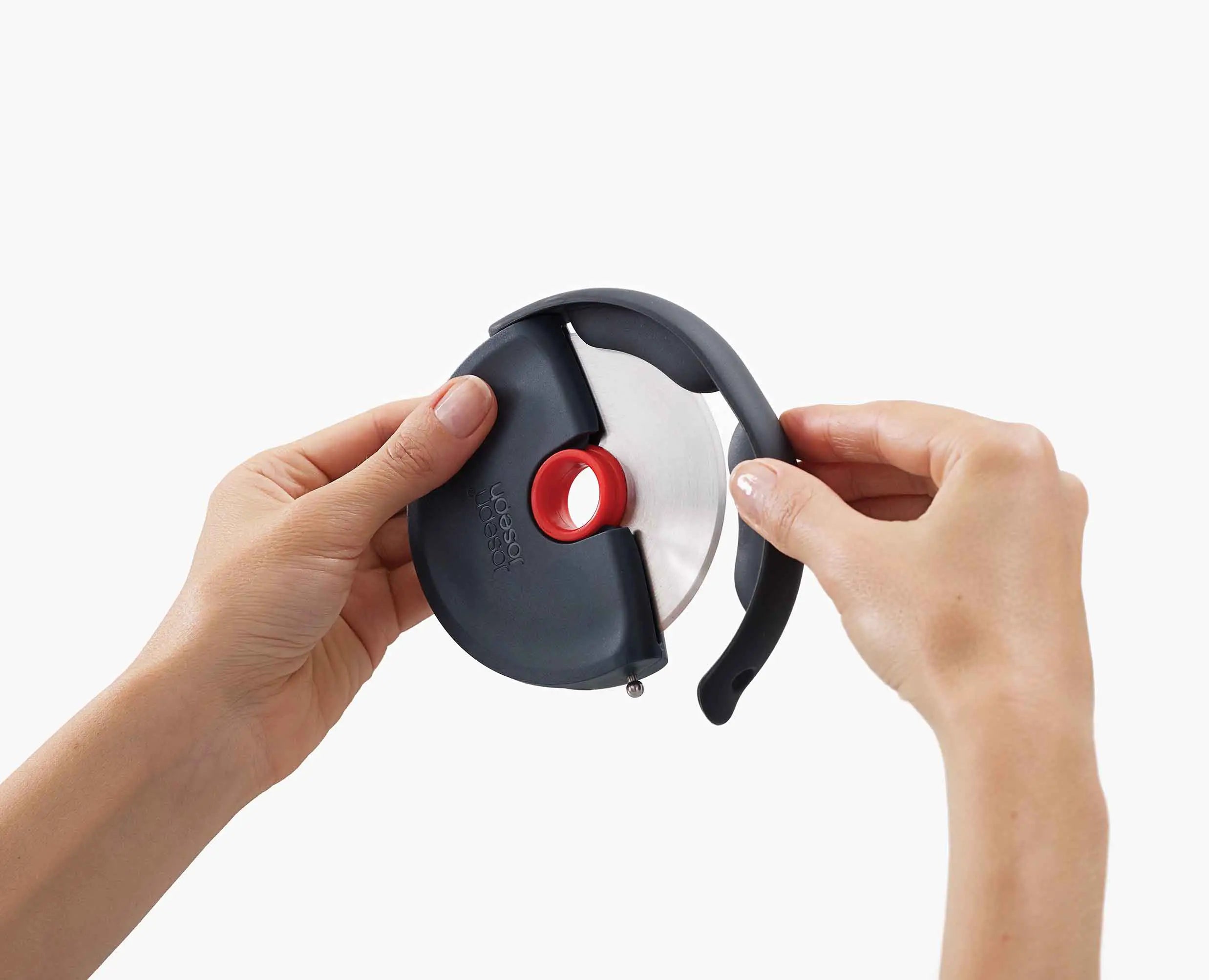 joseph-joseph-disc-easy-clean-grey-pizza-cutter image 5