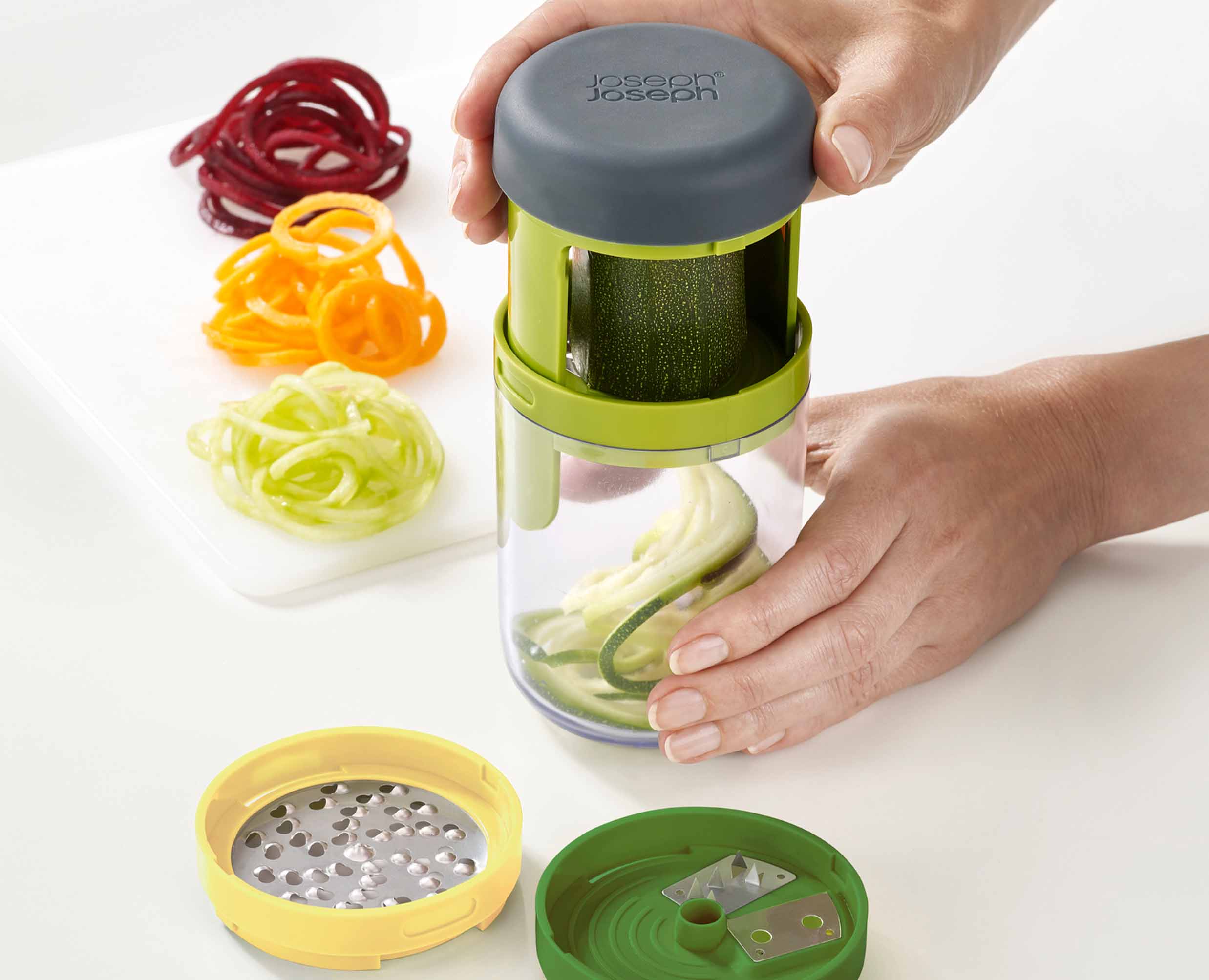 joseph-joseph-spiro-handheld-spiralizer-green image 4