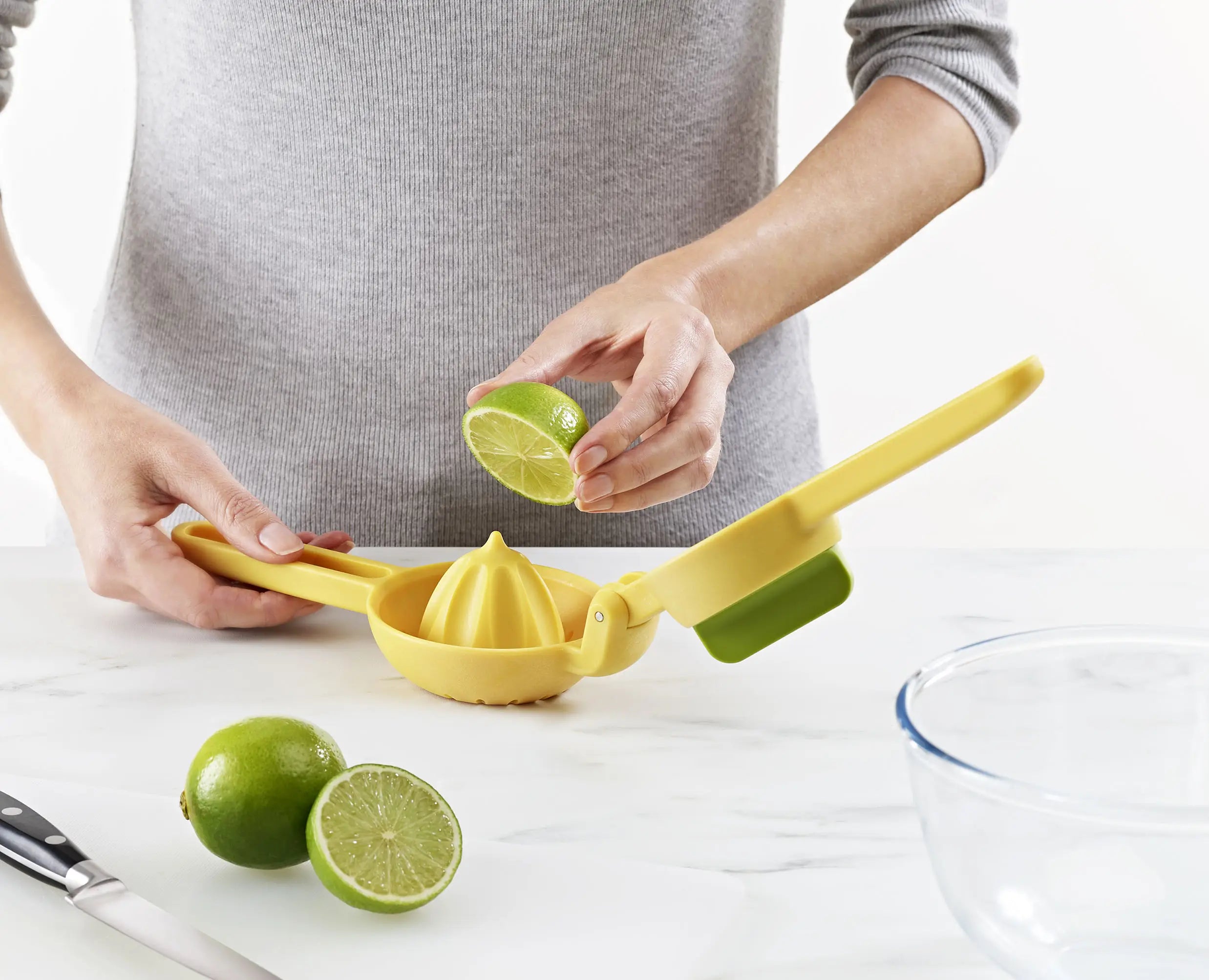 joseph-joseph-juicemax-dual-action-yellow-citrus-press image 4