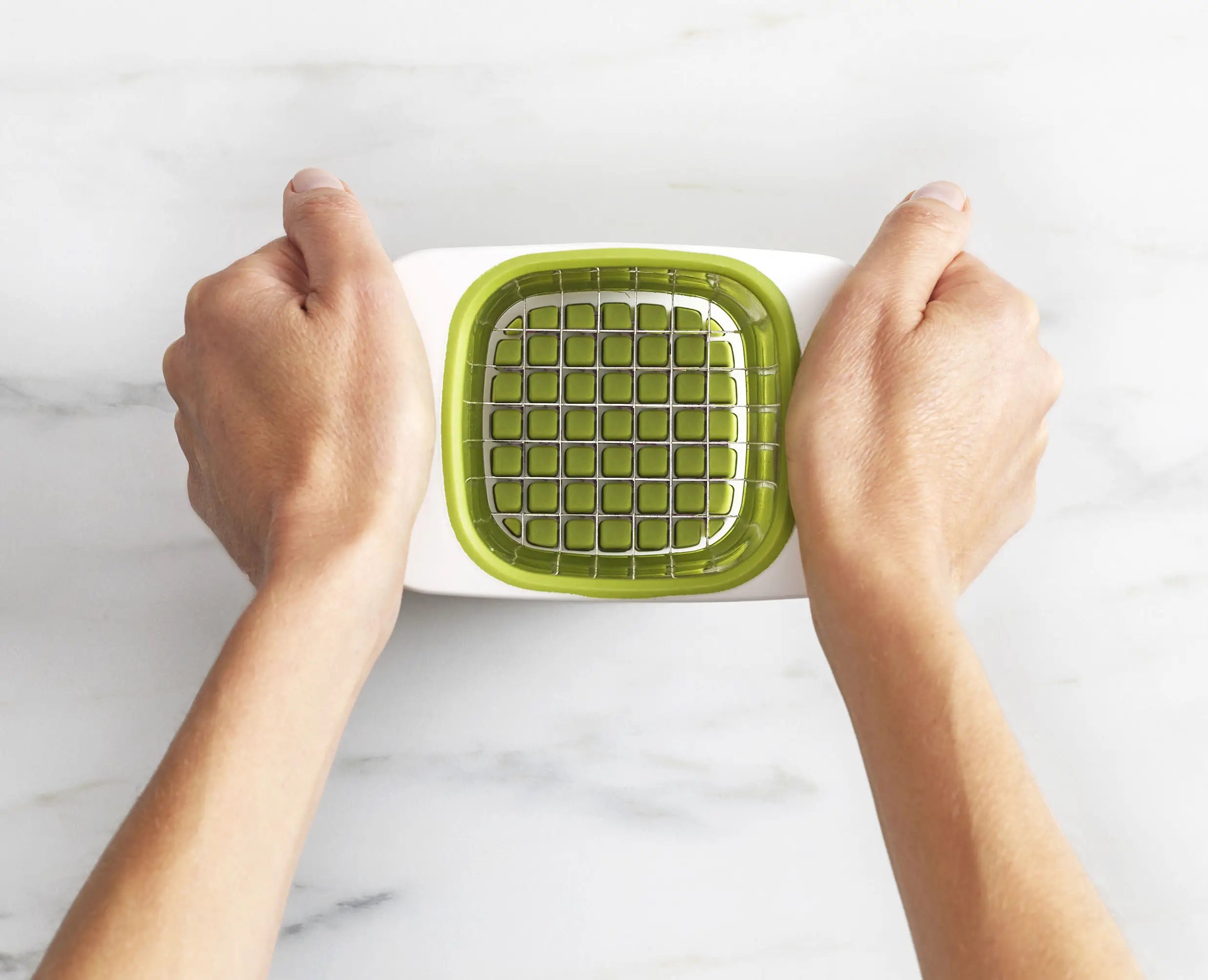 joseph-joseph-chopcup-white-vegetable-chopper-compact-with-stainless-steel-blade image 5