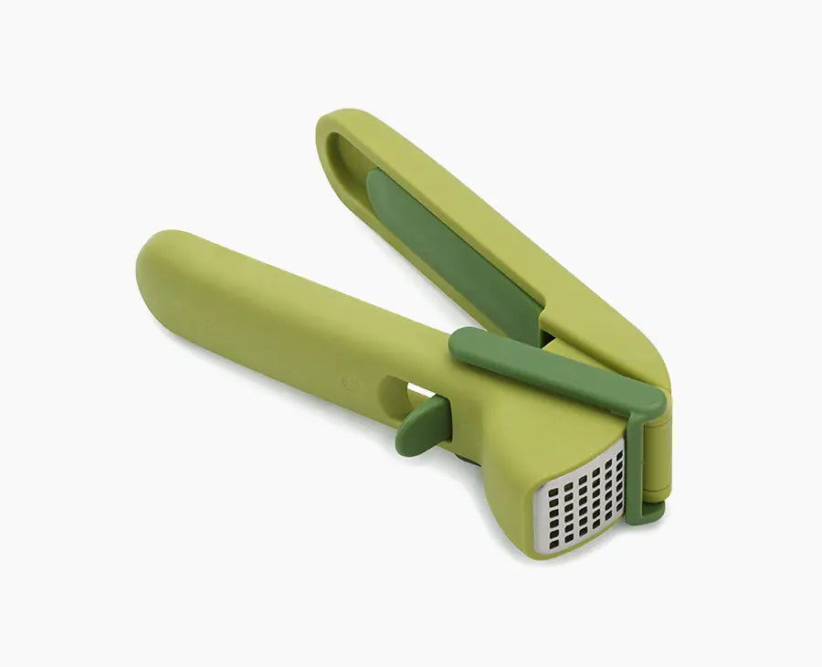 joseph-joseph-cleanforce-green-garlic-press image 1