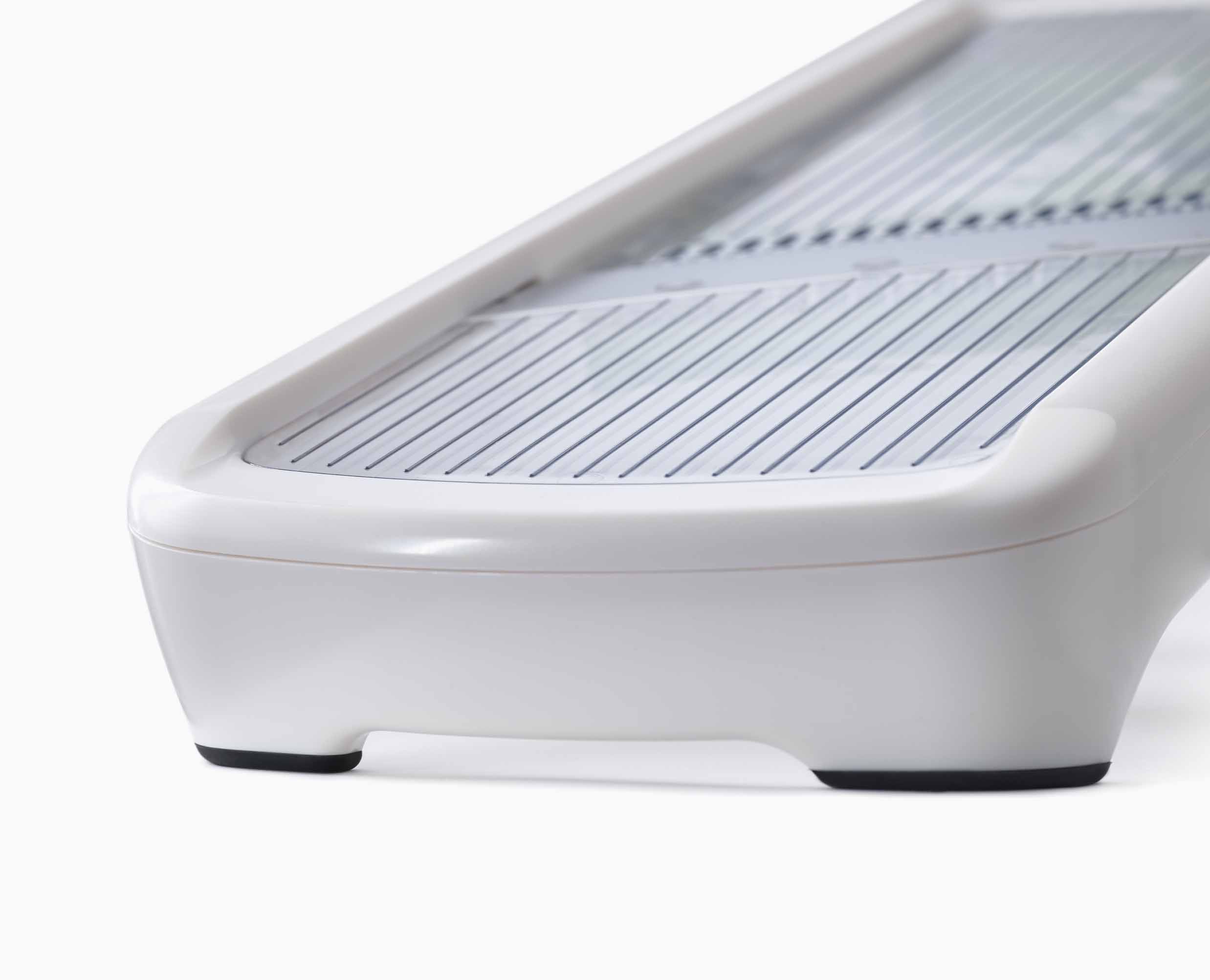 joseph-joseph-multi-grip-mandoline-plus-white image 5