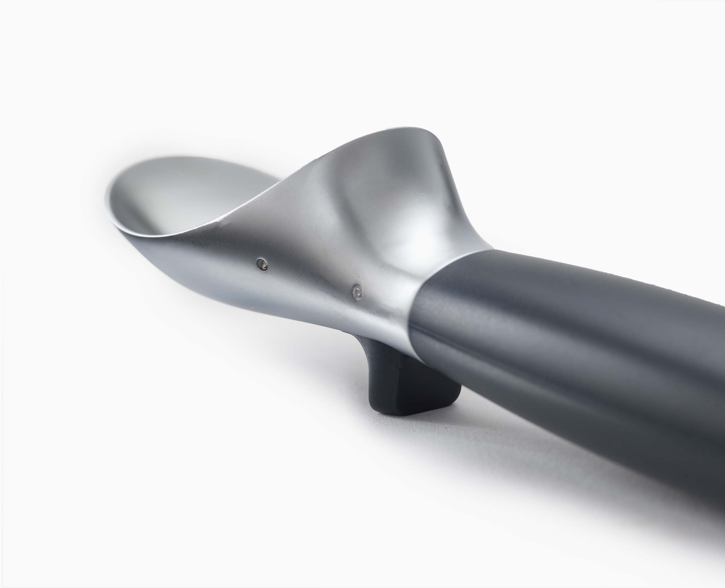 joseph-joseph-elevate-grey-ice-cream-scoop image 4