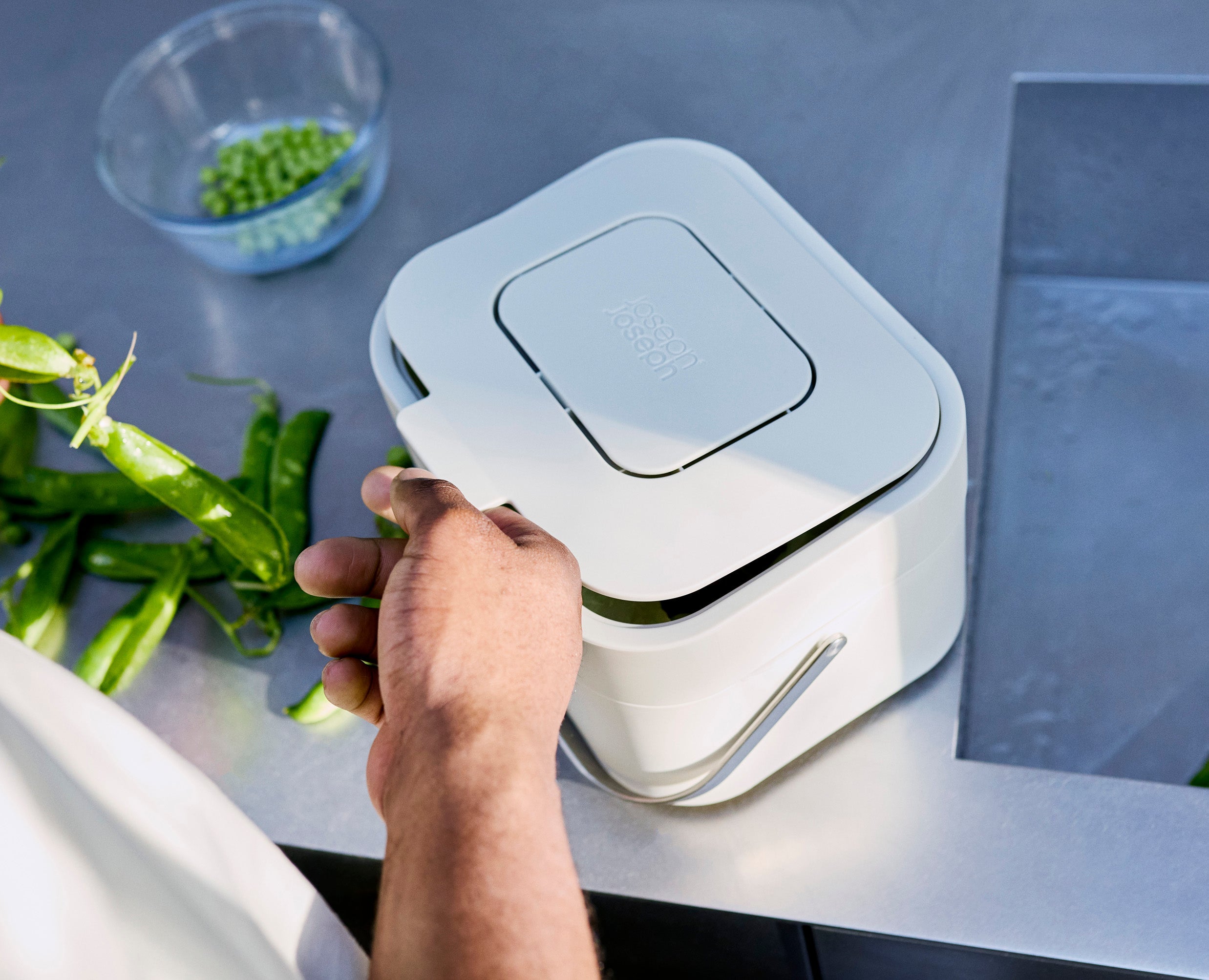joseph-joseph-stack-4l-stone-food-waste-caddy image 2