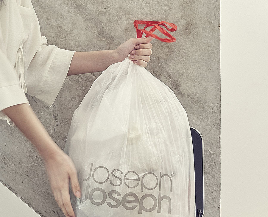 joseph-joseph-iw5-40l-clear-bin-liners-pack-of-20-for-titan-20-trash-compactor image 2