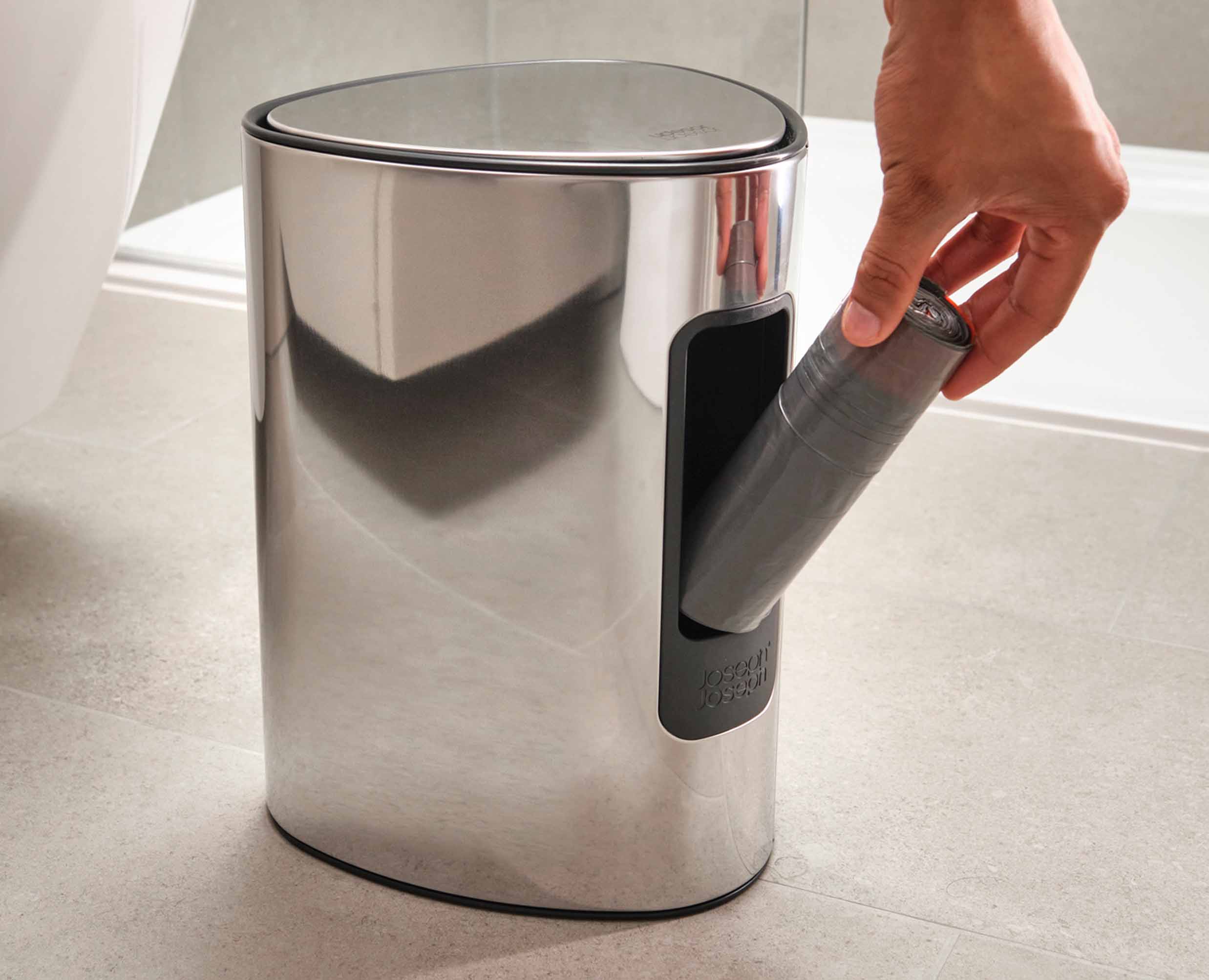 joseph-joseph-iw8-5l-custom-fit-recycled-bin-liners-for-easystore image 4