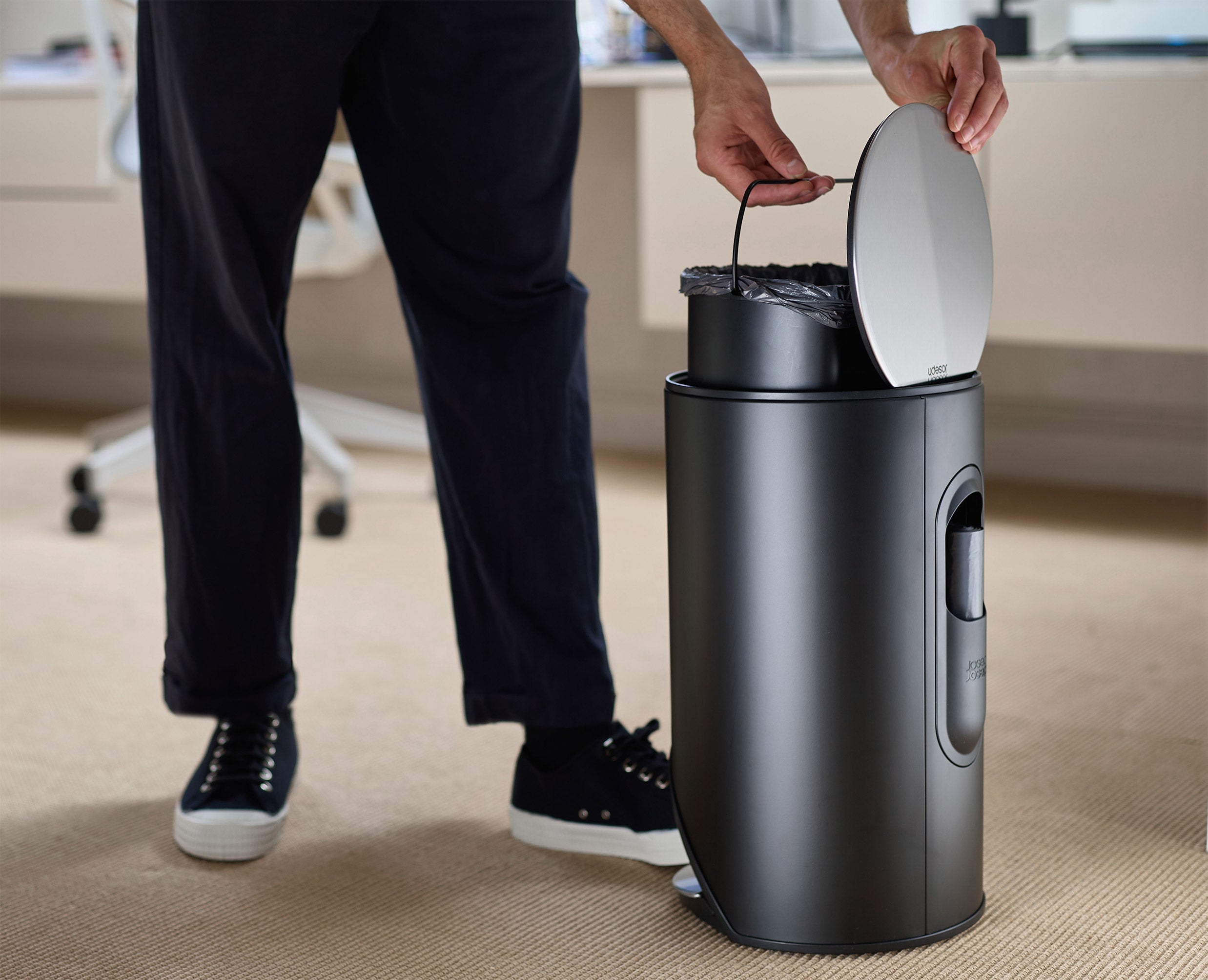 joseph-joseph-arc-10l-easy-push-matt-black-pedal-bin-starter-set-with-liners image 4