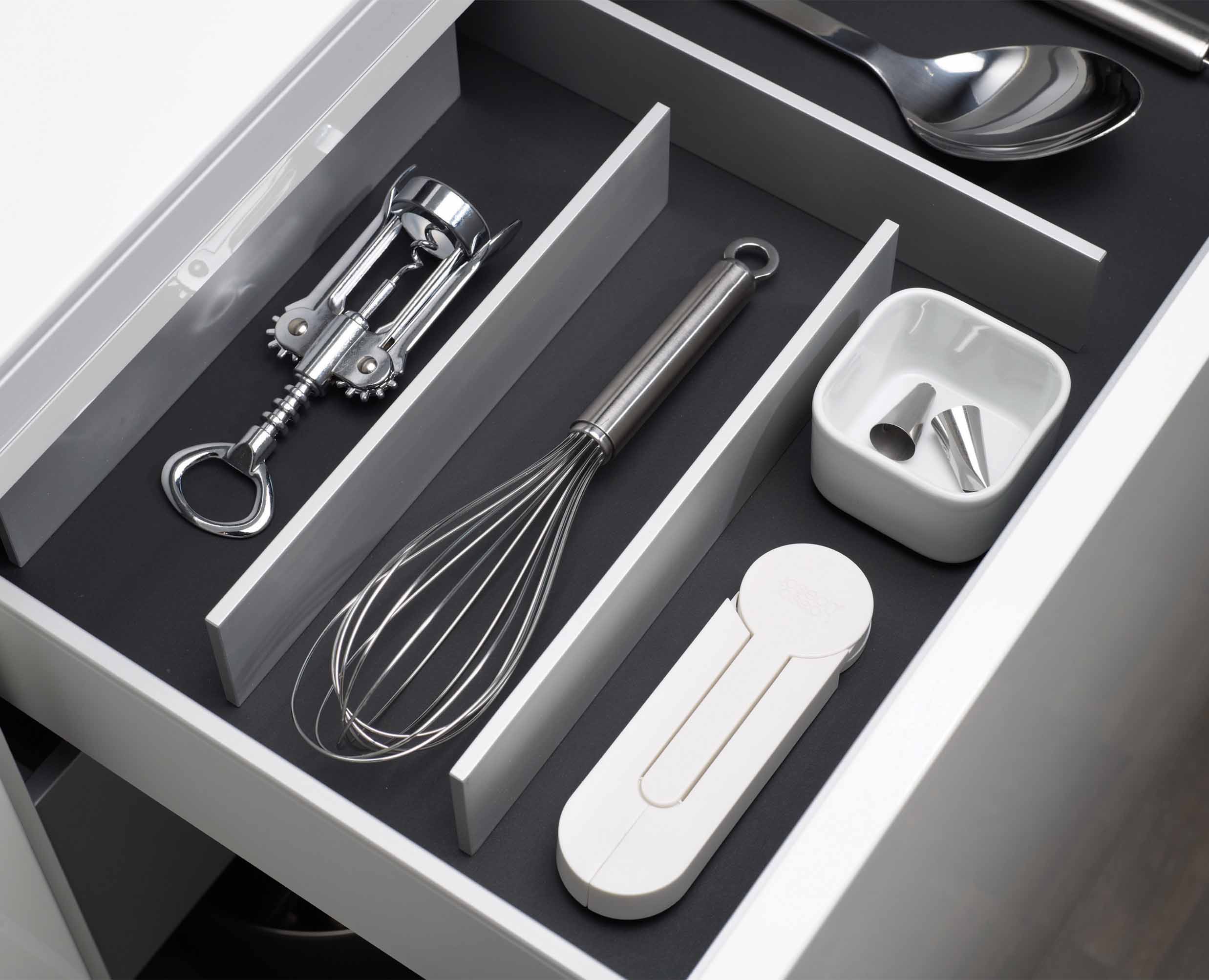 joseph-joseph-triscale-digital-white-kitchen-scales image 4