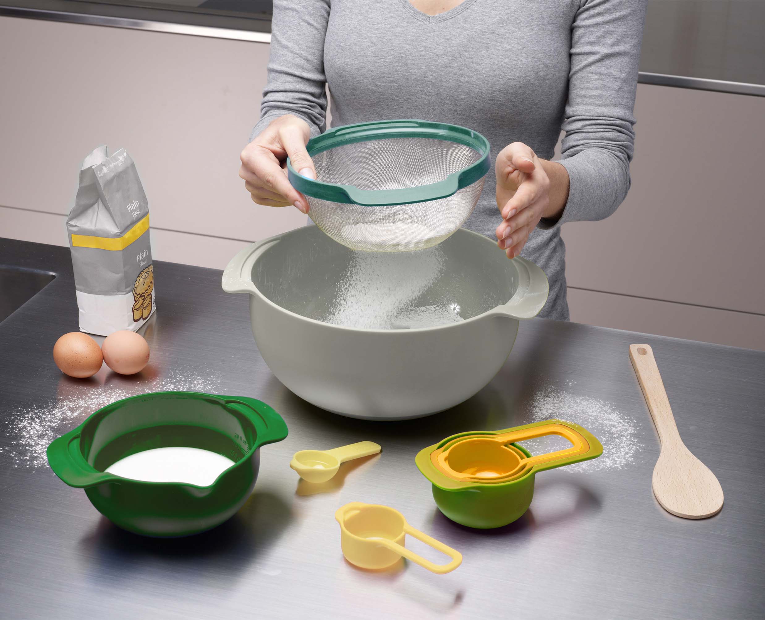 joseph-joseph-nest-9-plus-opal-bowl-set-with-colander-sieve-measuring-cups image 3