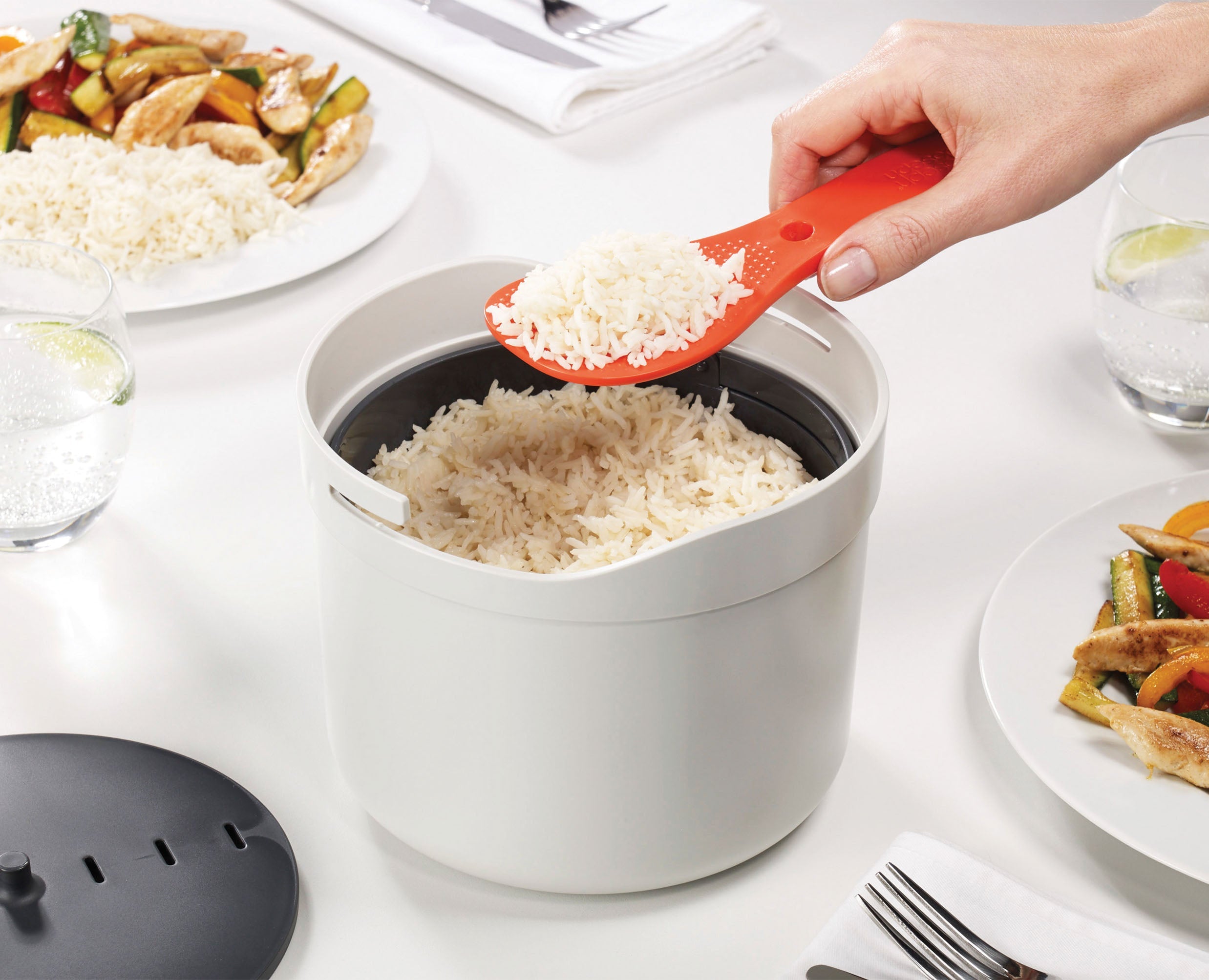 joseph-joseph-m-cuisine-white-microwave-rice-cooker image 3