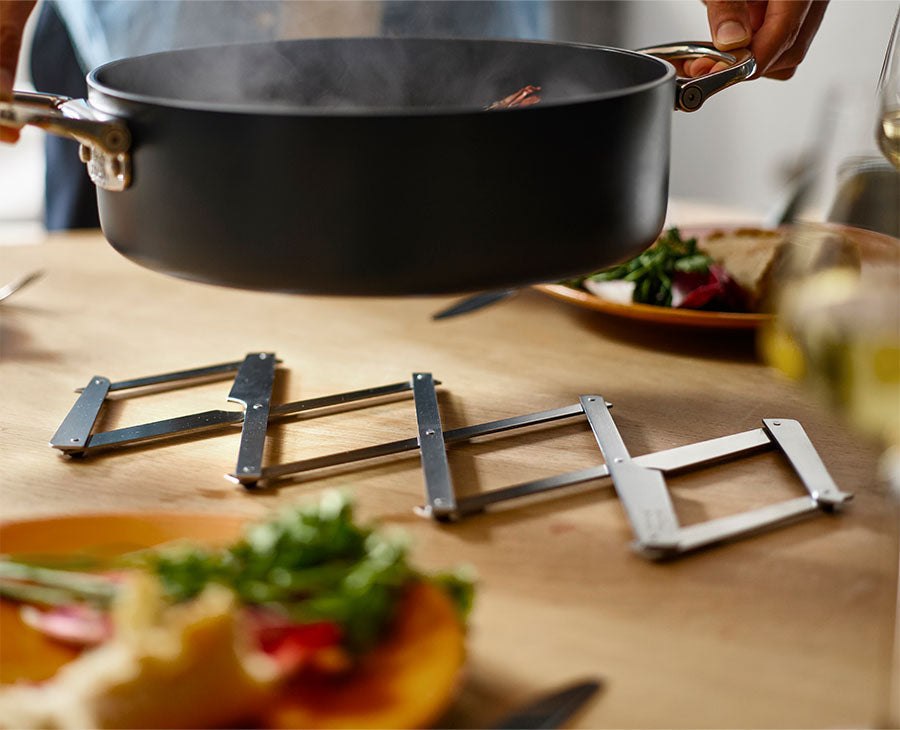 joseph-joseph-space-stainless-steel-trivet image 2