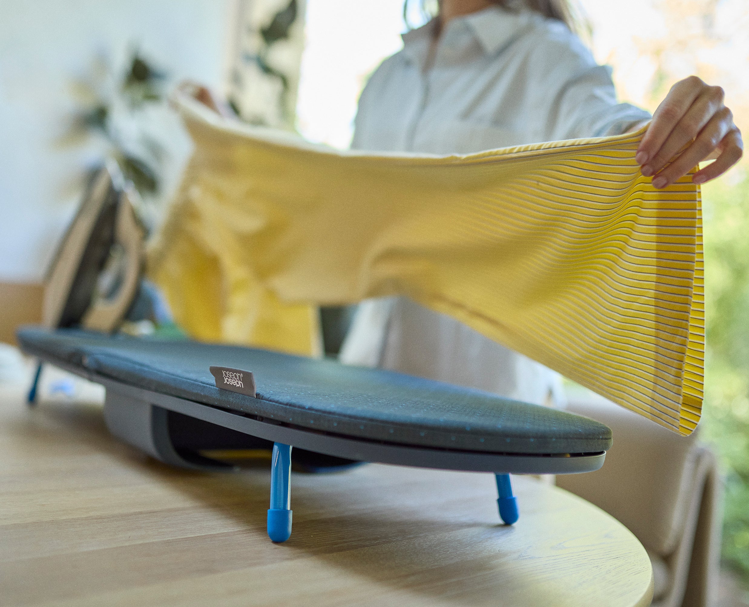joseph-joseph-pocket-max-plus-110cm-folding-ironing-board-with-advanced-cover-bl image 3
