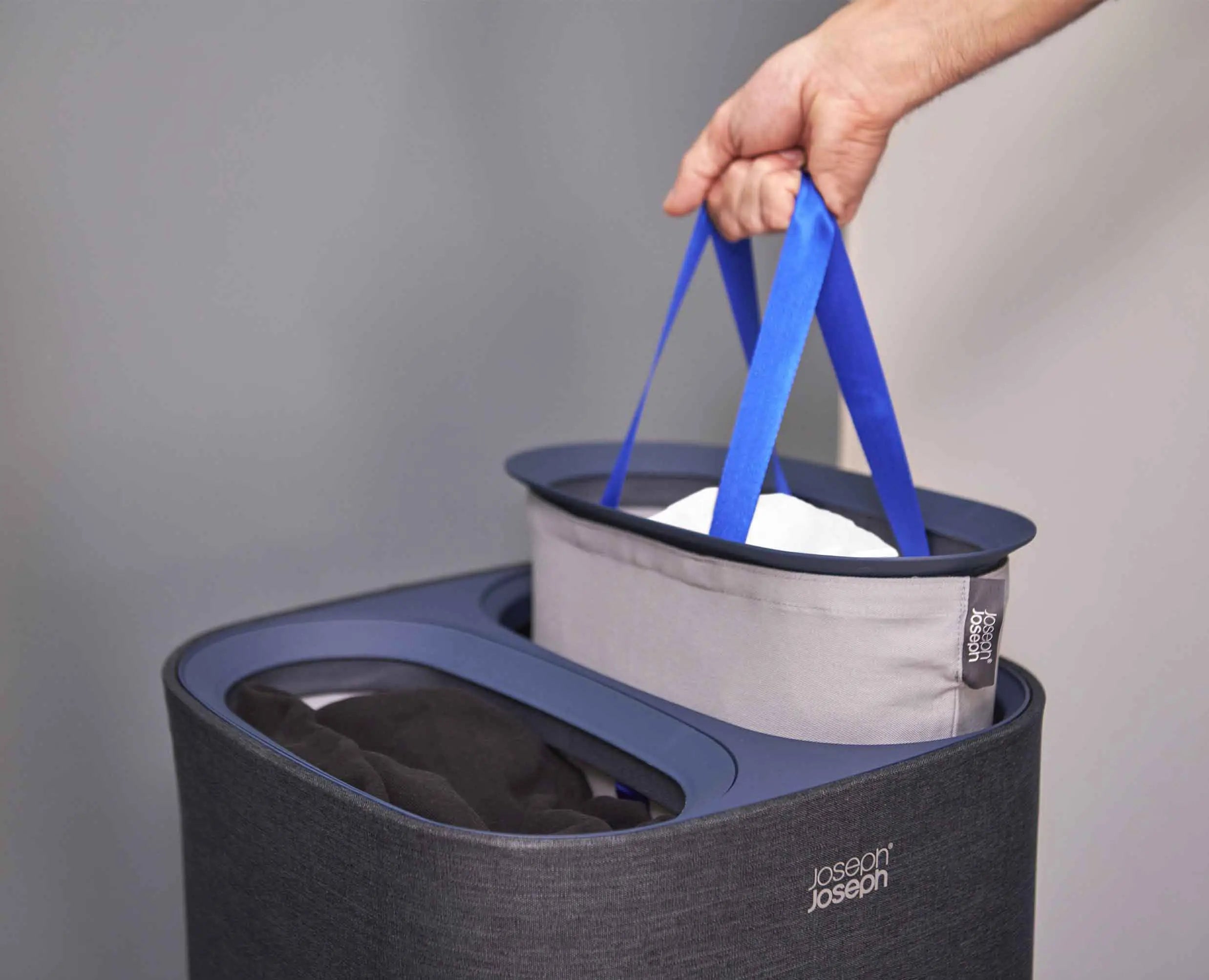 joseph-joseph-tota-60l-black-laundry-separation-basket image 3