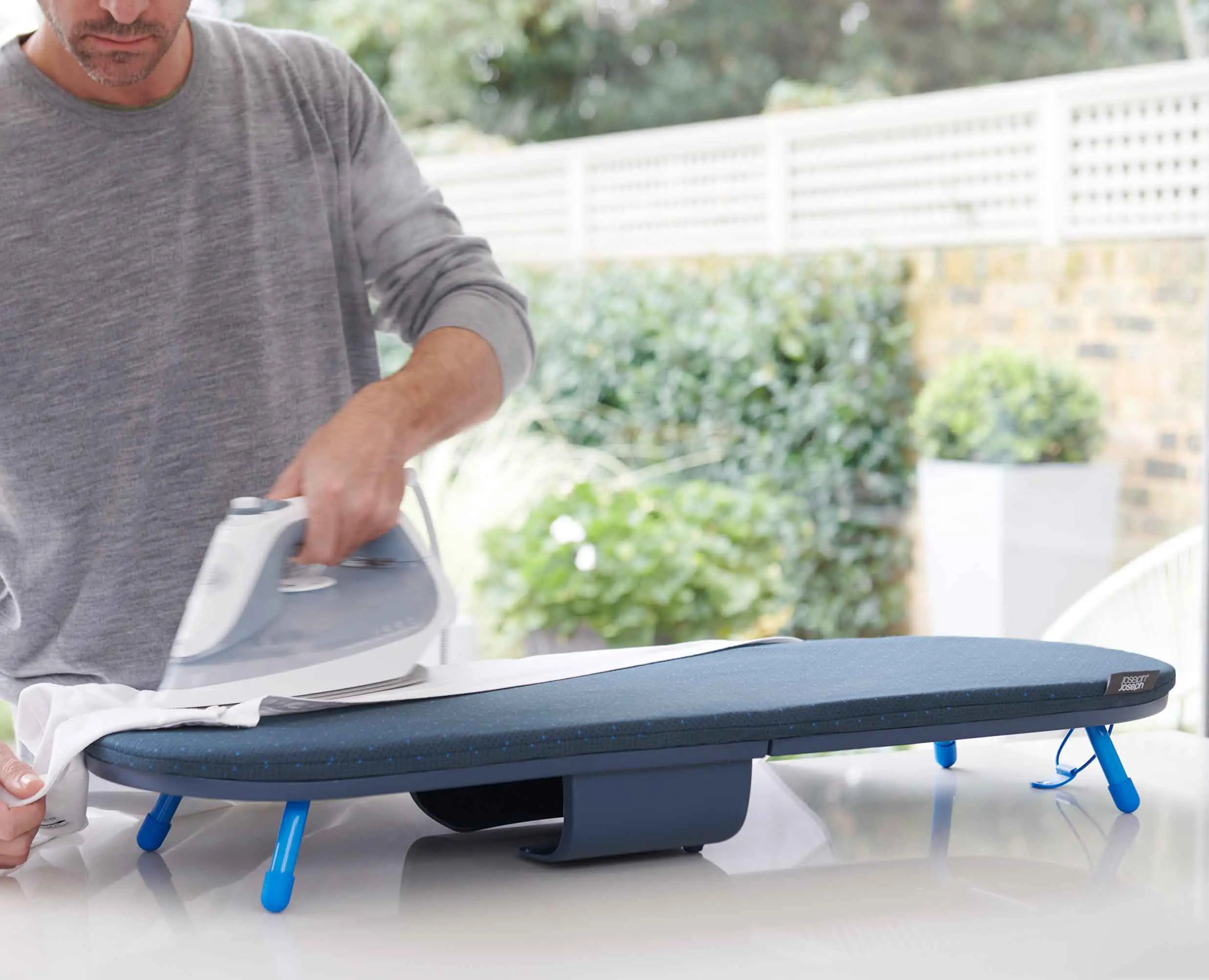 joseph-joseph-pocket-plus-90cm-folding-blue-ironing-board-with-advanced-cover image 3