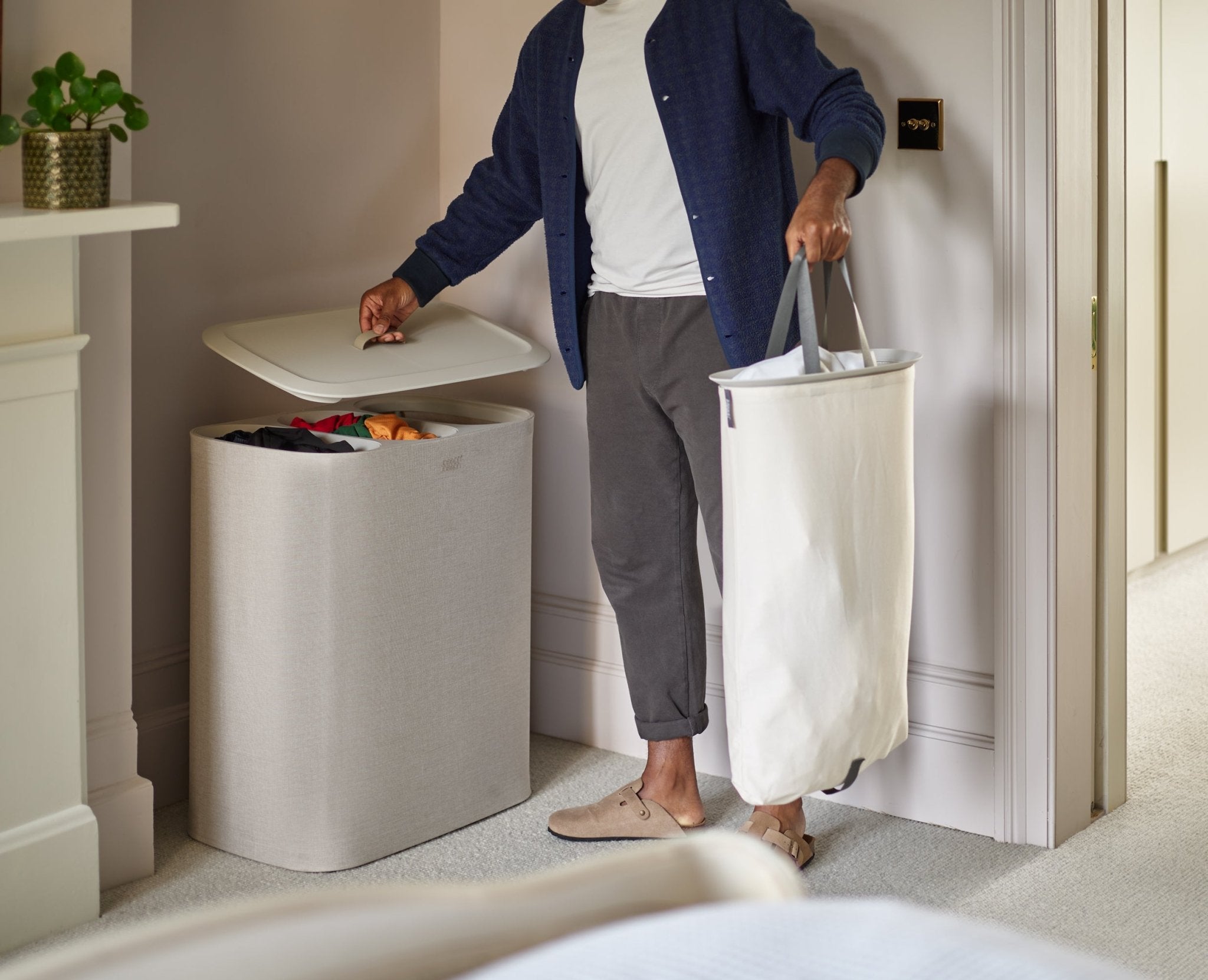 joseph-joseph-tota-trio-90l-hold-all-35l-laundry-basket-set-2-piece image 5