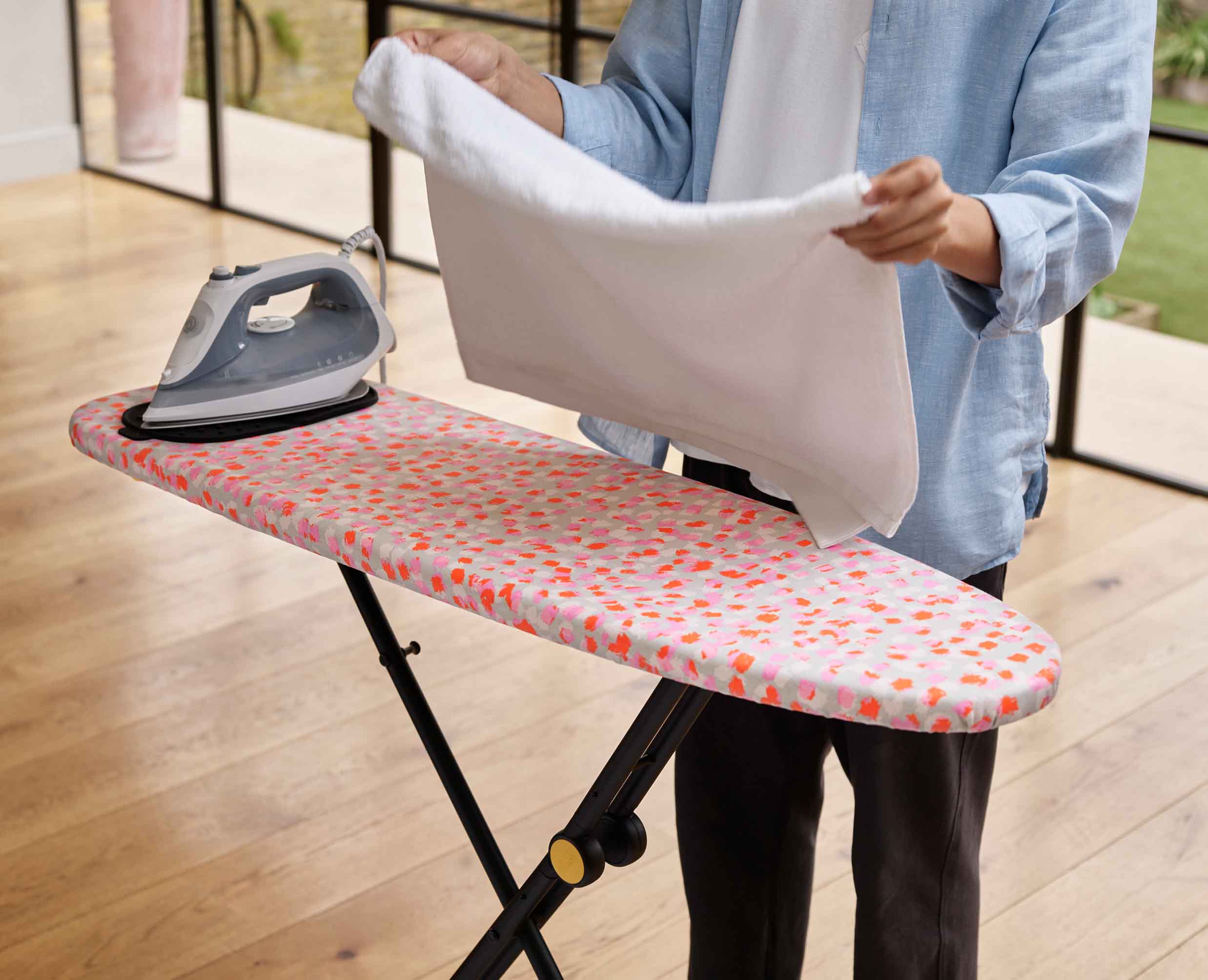 joseph-joseph-glide-compact-110cm-peach-easy-store-ironing-board-with-silicone-m image 3