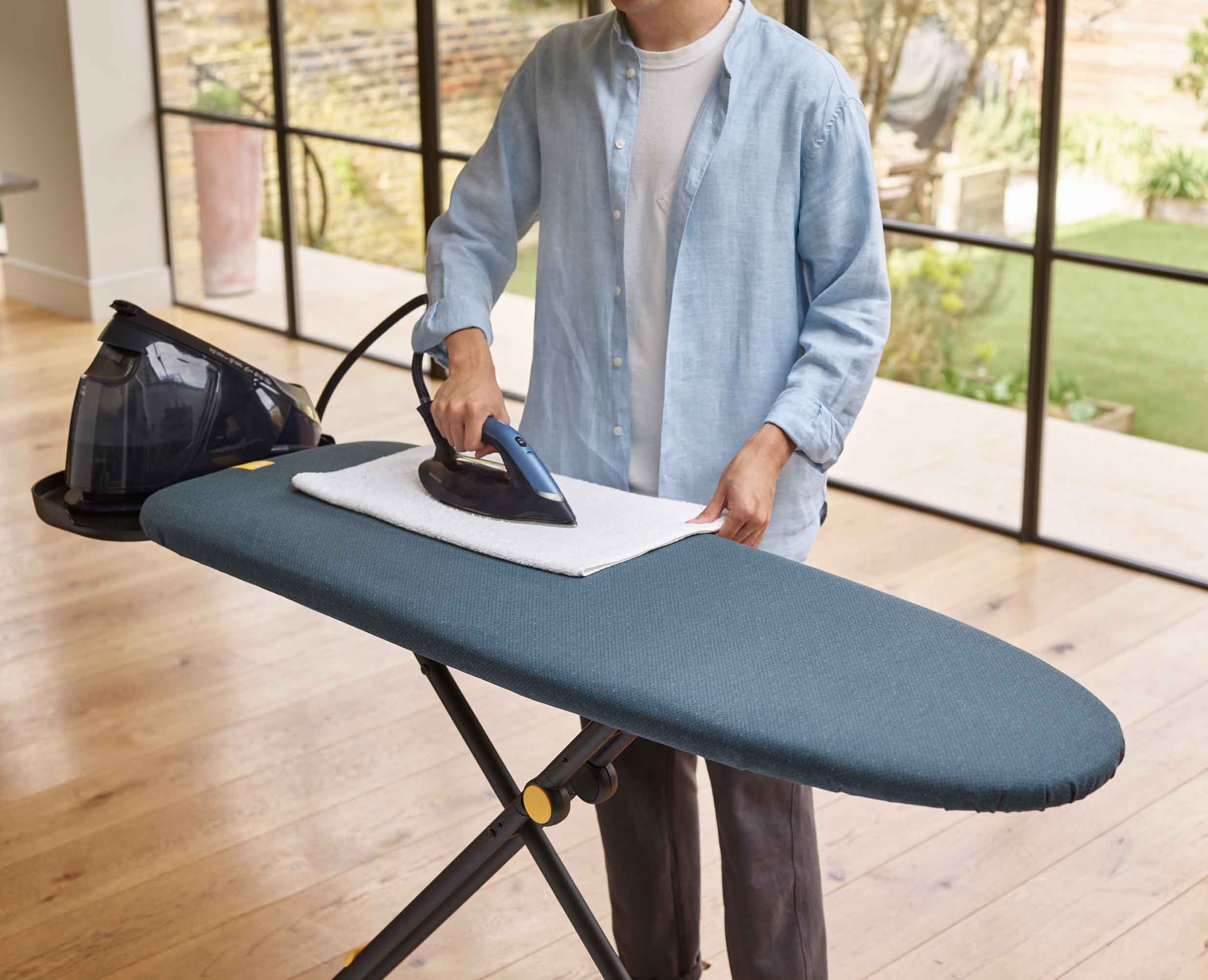 joseph-joseph-glide-max-plus-135cm-blue-easy-store-ironing-board-with-advanced-c image 3