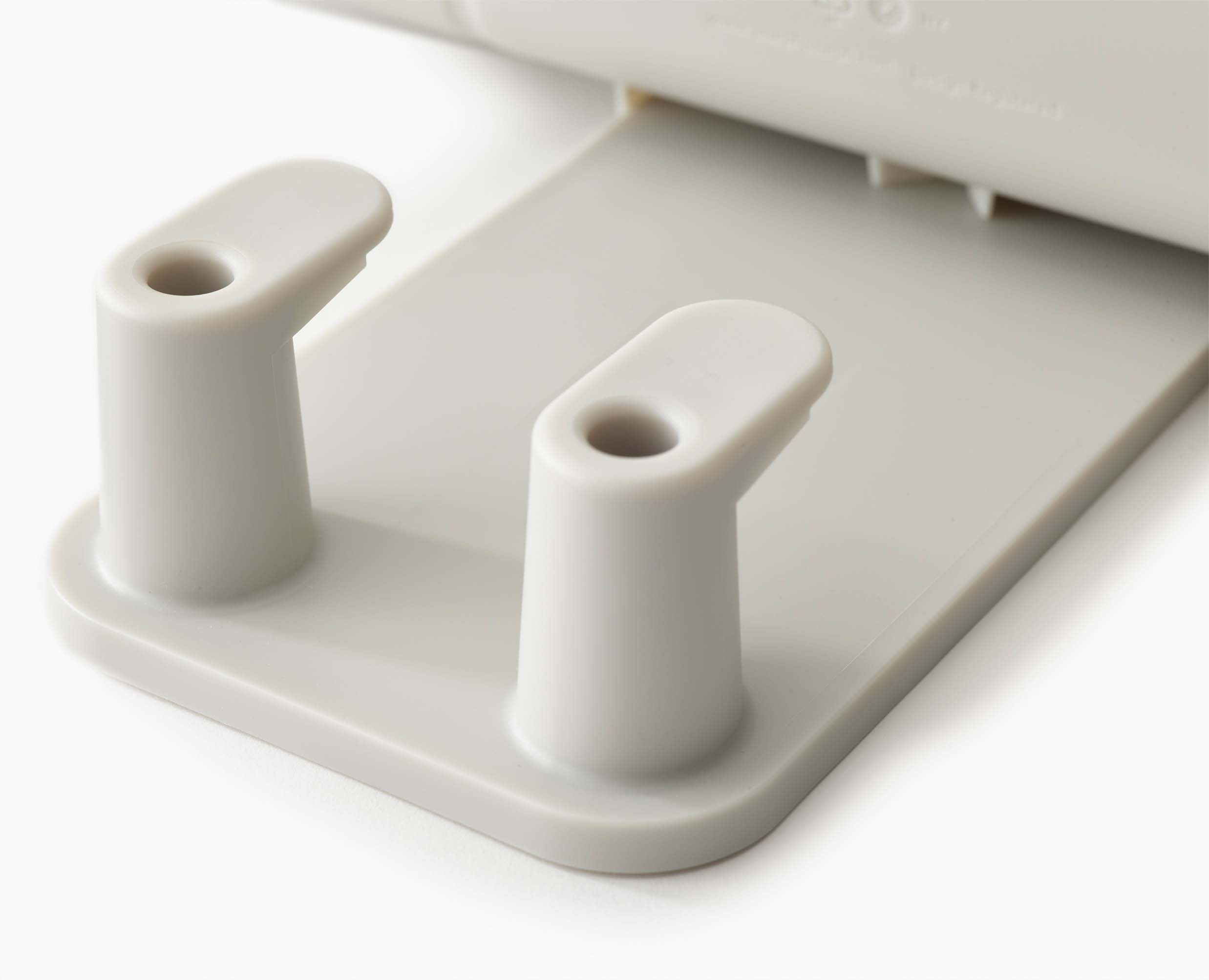joseph-joseph-ironhub-wall-mounted-ecru-iron-storage-caddy image 7