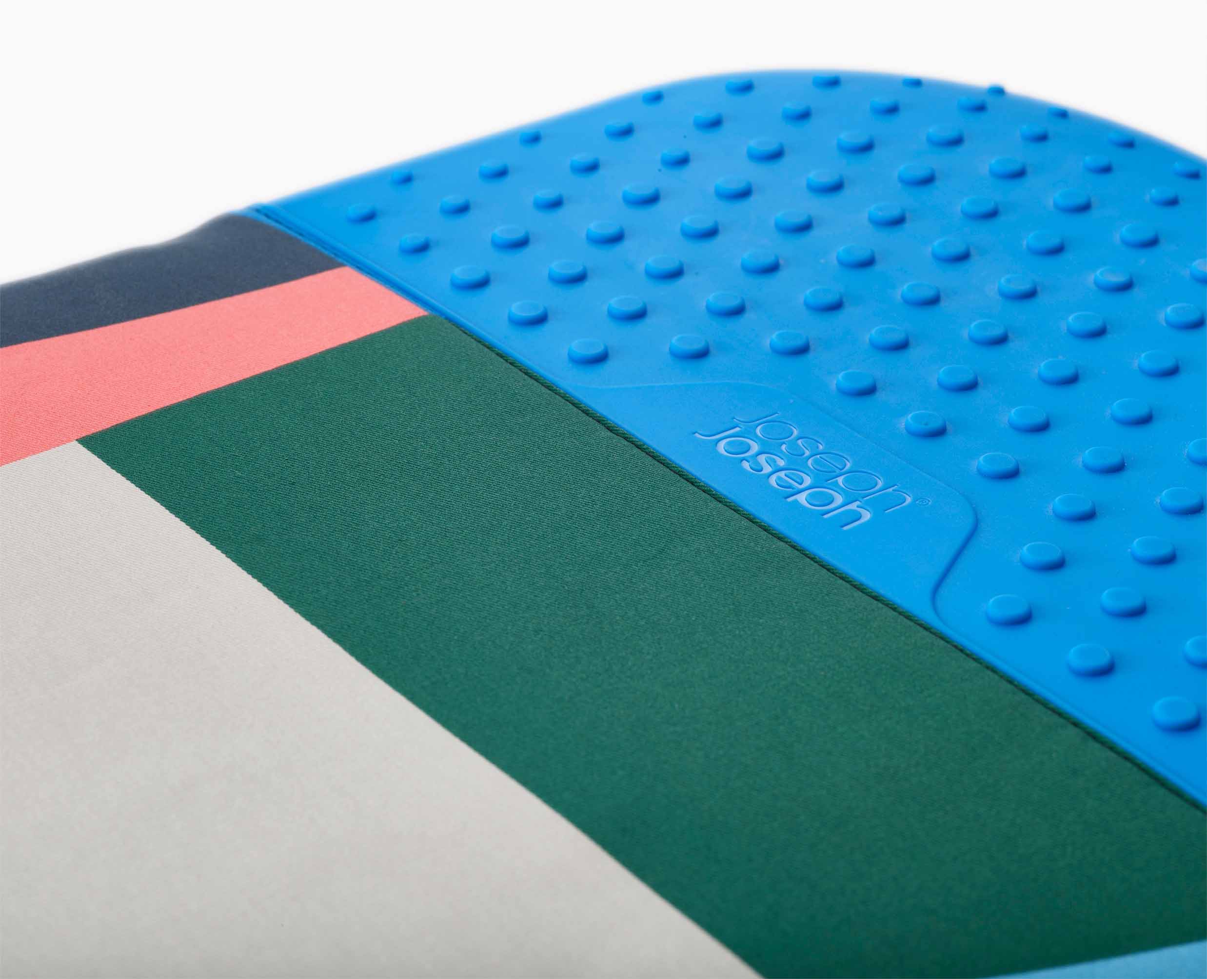 joseph-joseph-glide-130cm-easy-store-ironing-board-x-jonathan-lawes image 4