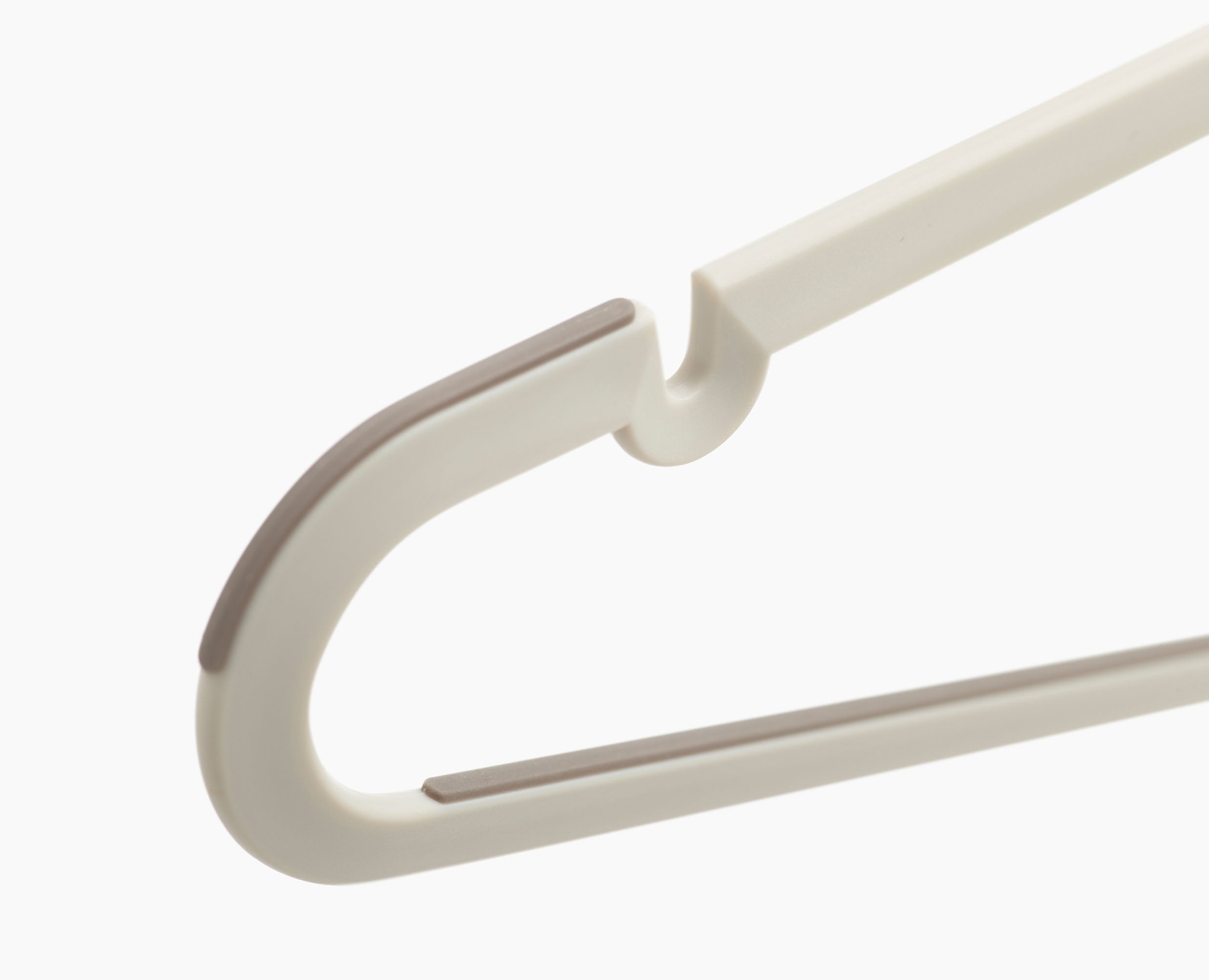 joseph-joseph-orderly-anti-tangle-clothes-hangers-set-of-5-ecru image 5