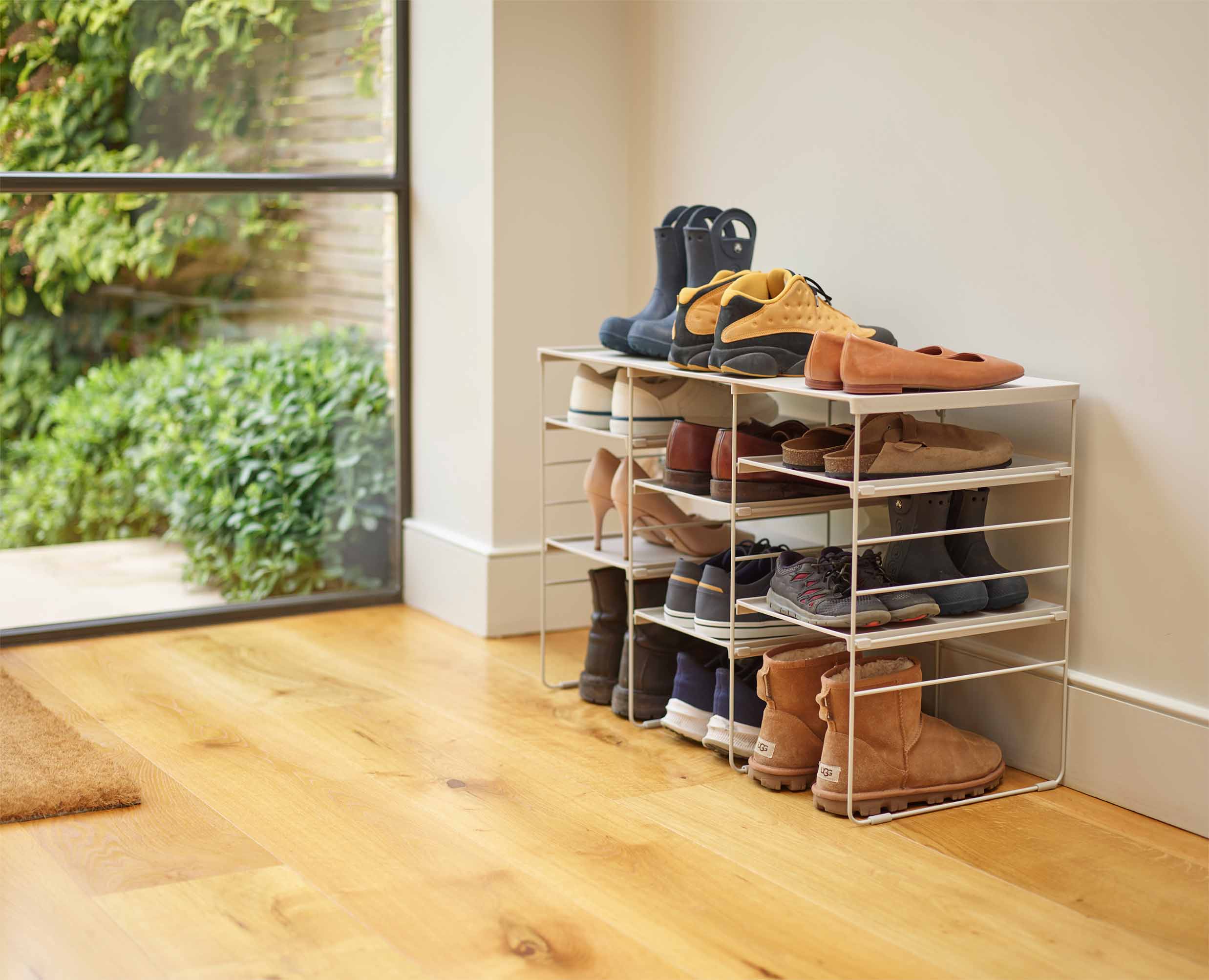 joseph-joseph-level-plus-large-adjustable-shoe-rack-ecru image 3