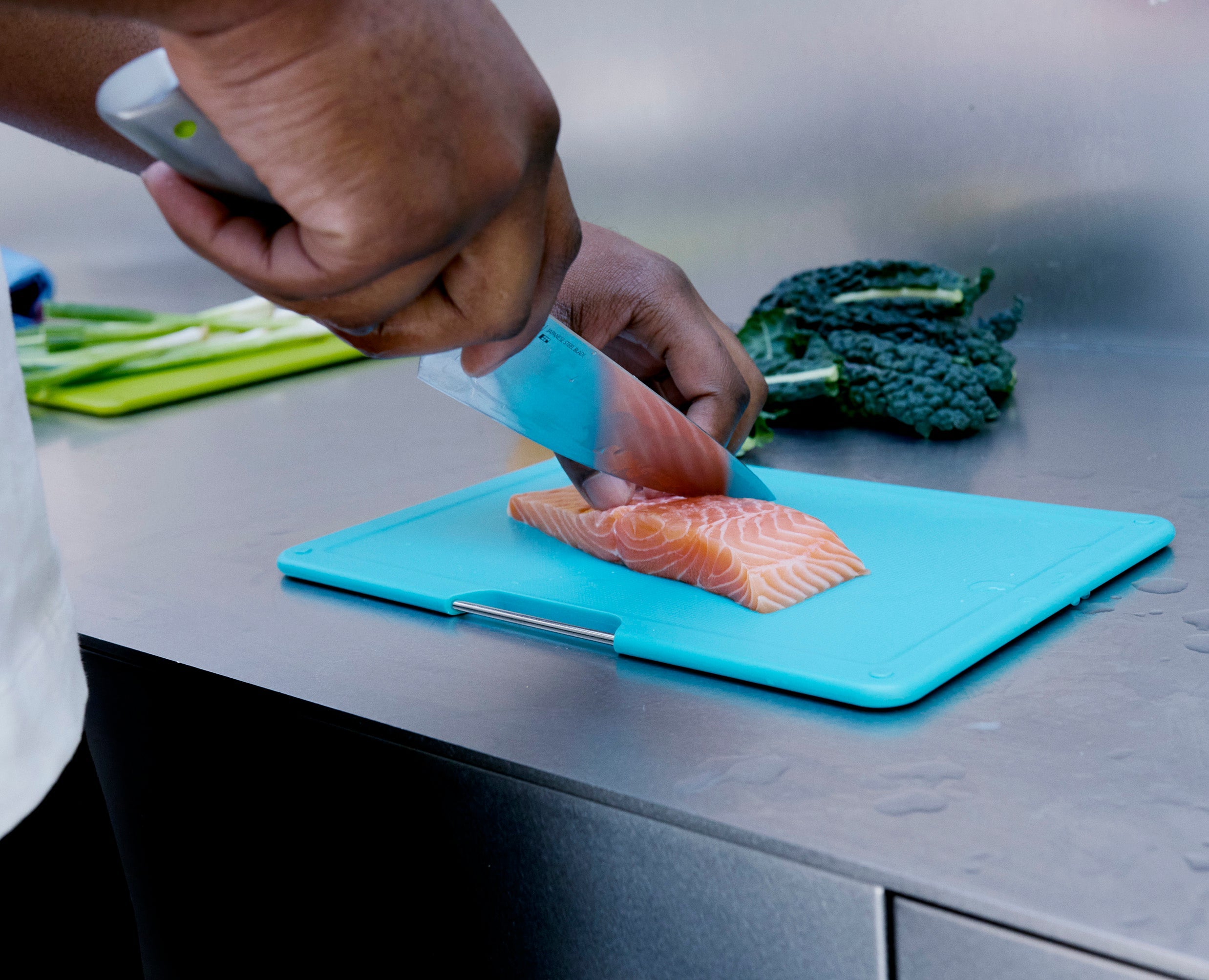 joseph-joseph-folio-slim-3-piece-under-shelf-chopping-board-set-multicolour image 5