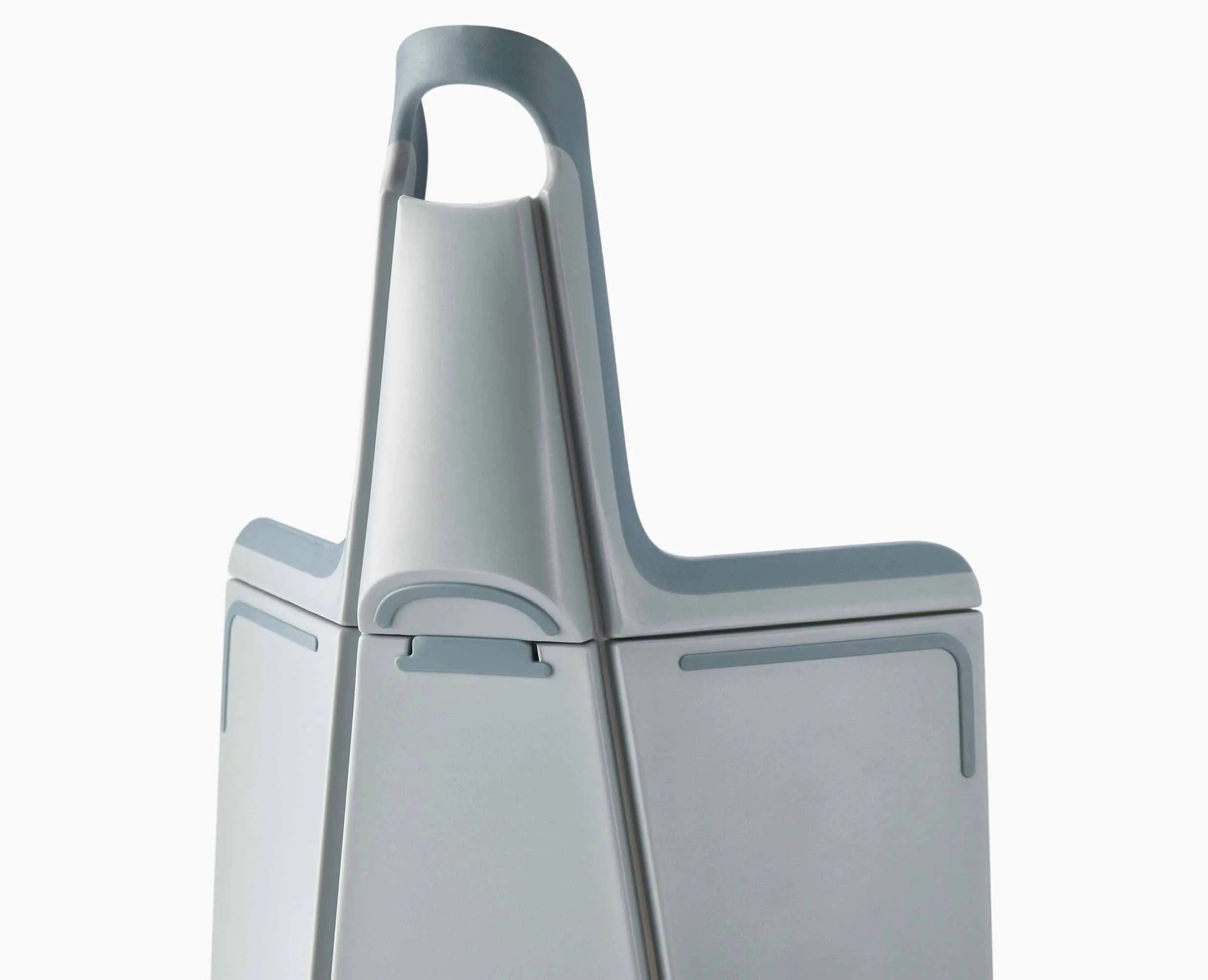 joseph-joseph-chop2pot-plus-blue-folding-chopping-board image 7