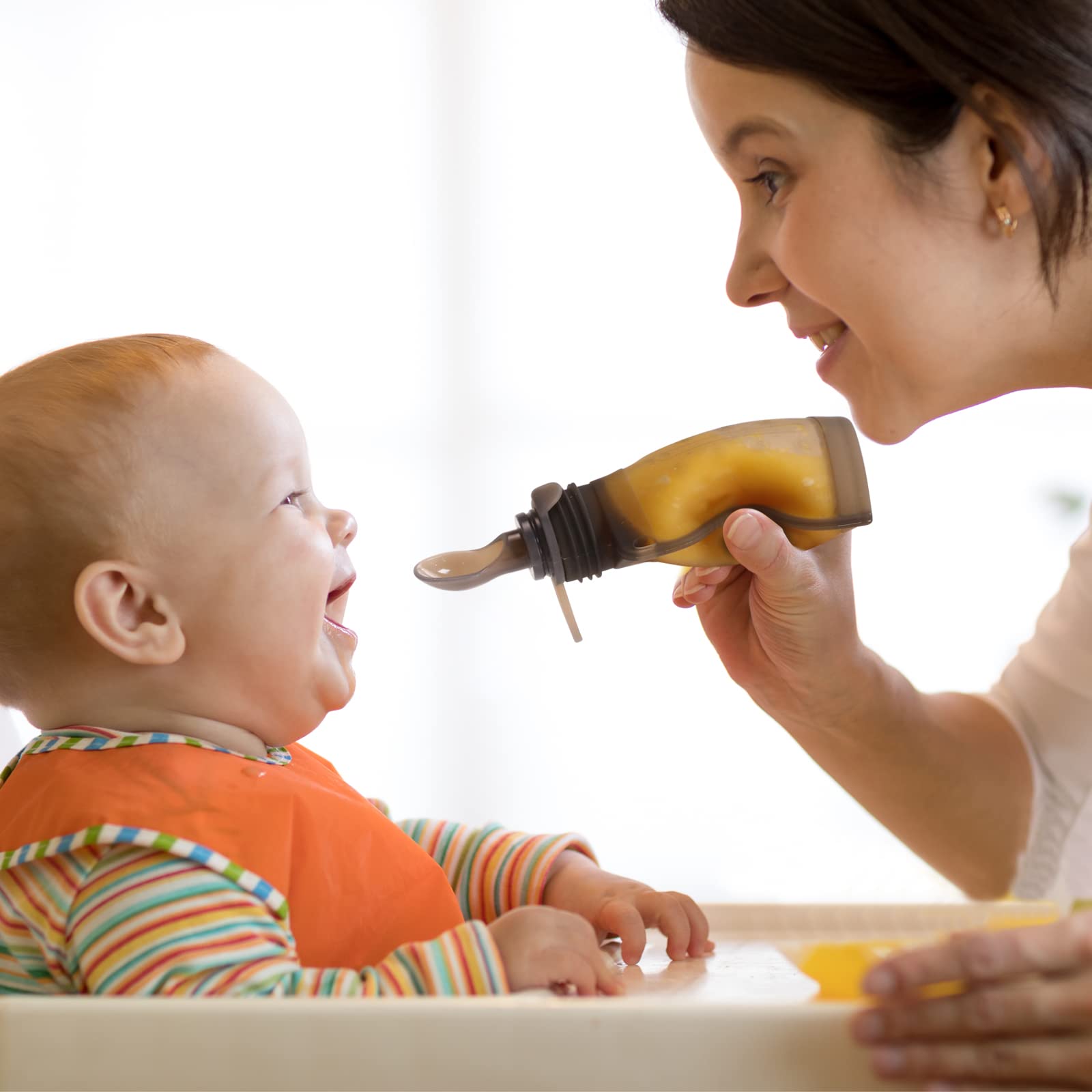 haakaa-silicone-baby-food-spoon-squeeze-feeding-spoon-with-dust-cover-compatible image 6