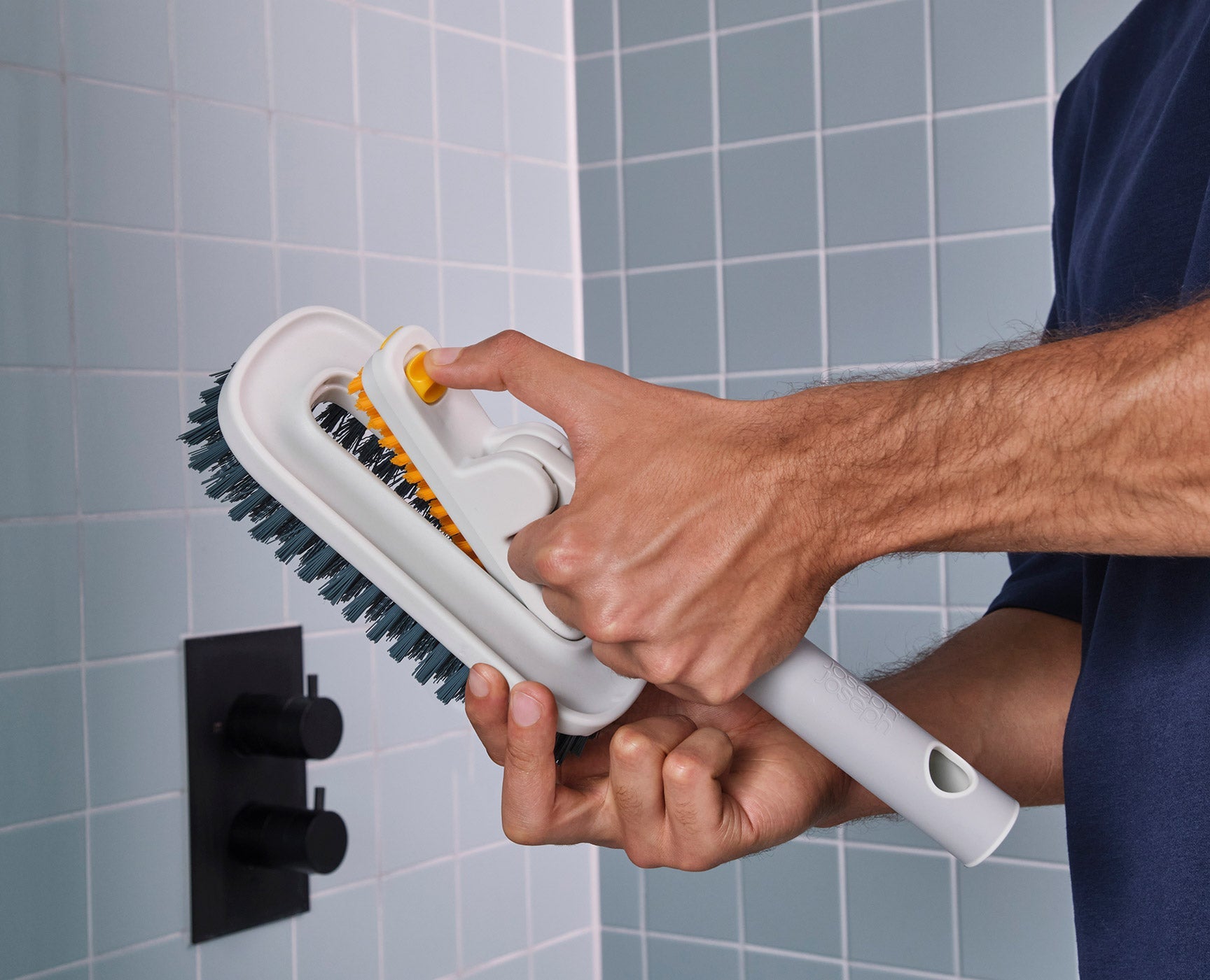 joseph-joseph-cleantech-2-in-1-tile-scrubber-tool image 3