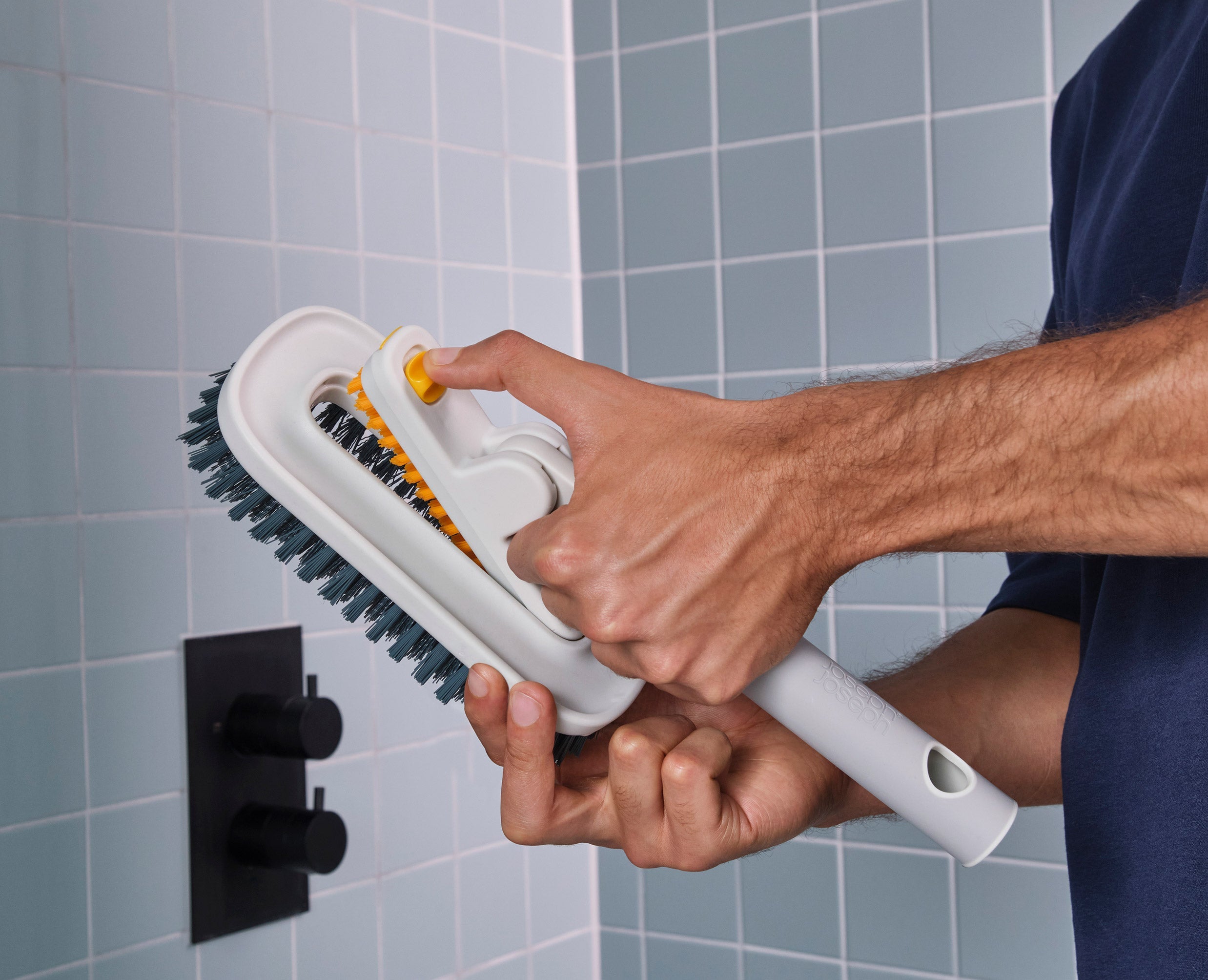 joseph-joseph-cleantech-2-in-1-tile-scrubber-with-extension-pole image 2