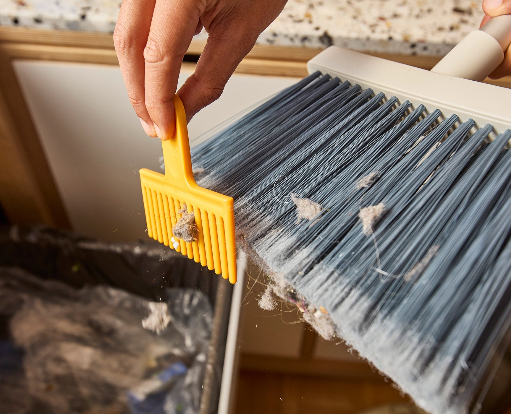joseph-joseph-cleantech-wall-mounted-broom image 5