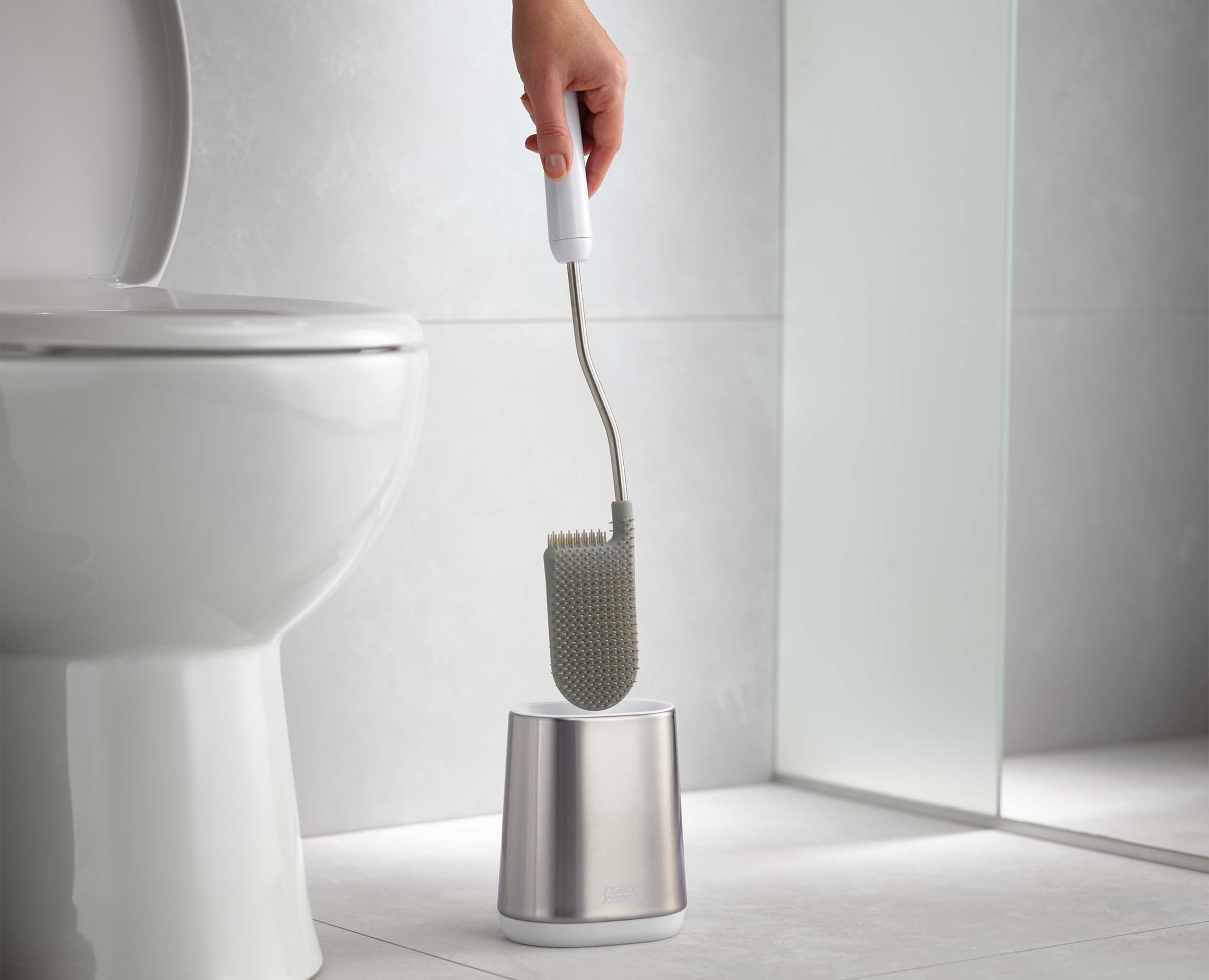 joseph-joseph-flex-lite-stainless-steel-toilet-brush image 3