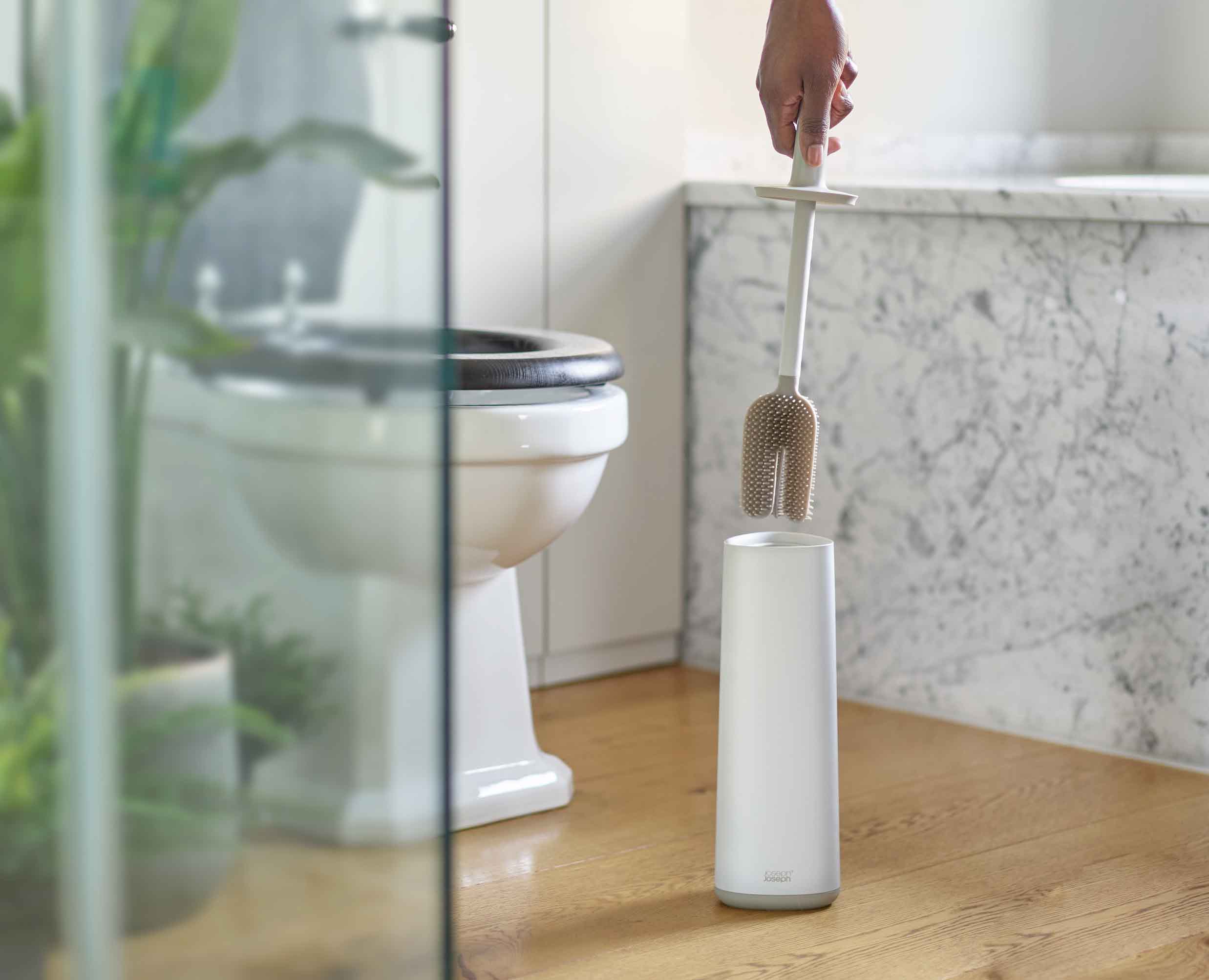 joseph-joseph-flex-360-matt-ecru-toilet-brush image 3