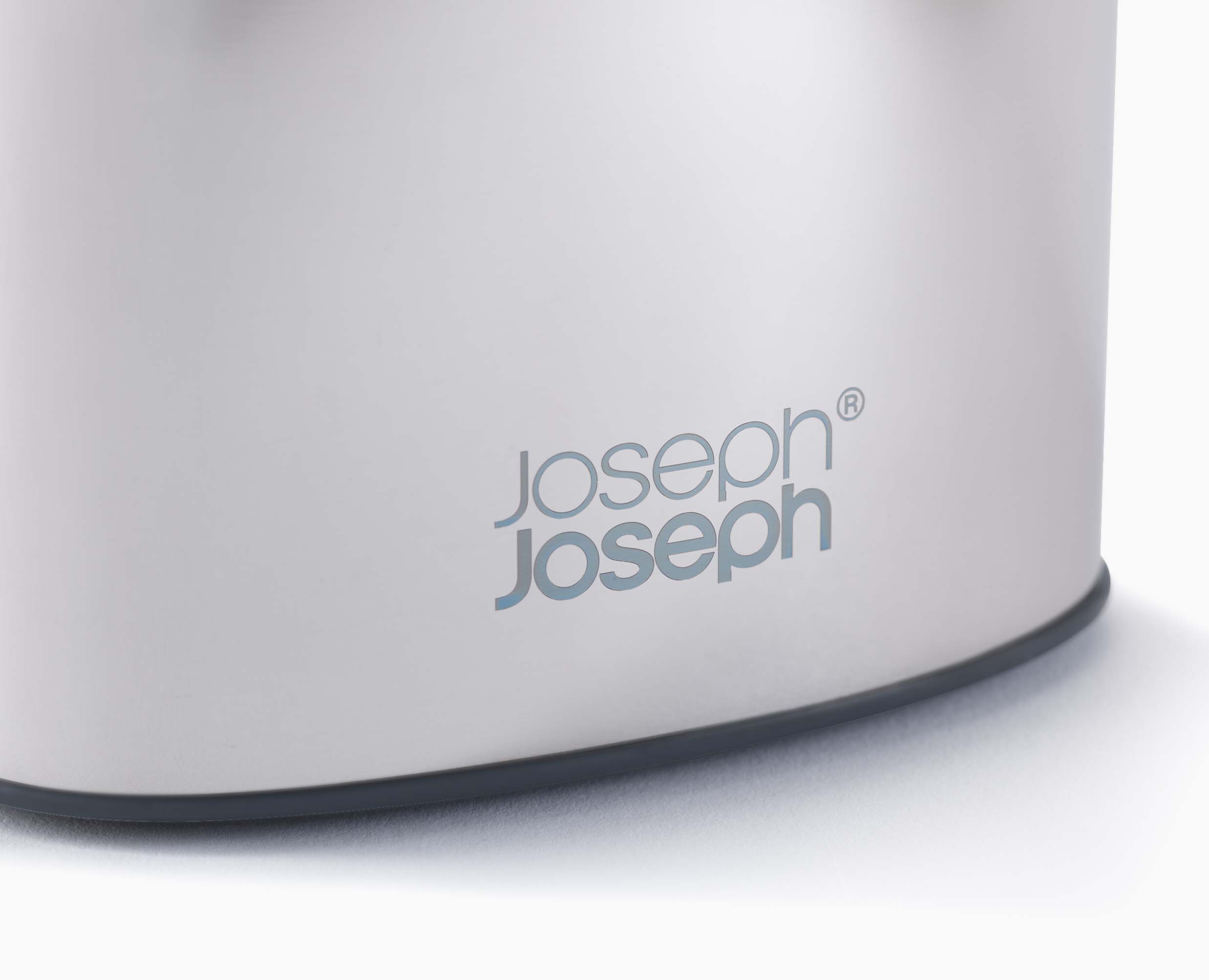 joseph-joseph-flex-360-luxe-toilet-brush-with-stainless-steel-finish image 6