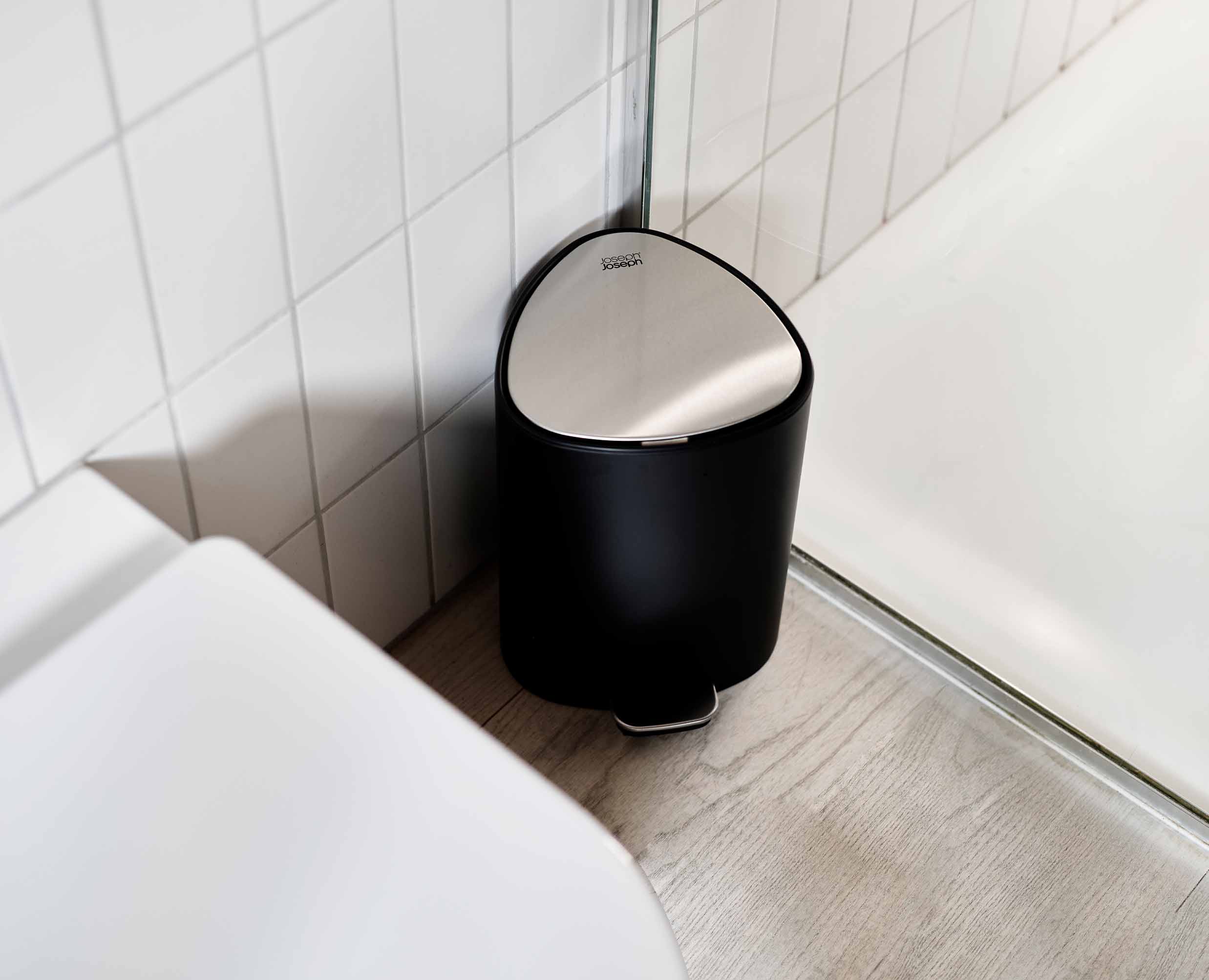 joseph-joseph-easystore-5l-matt-black-bathroom-pedal-bin-with-inner-bucket-and-l image 3