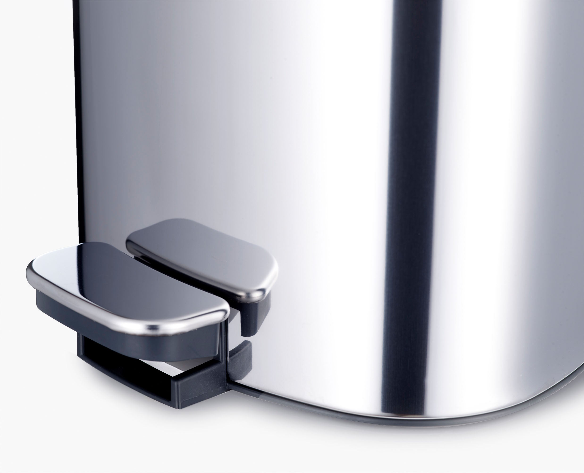 joseph-joseph-easystore-luxe-5l-stainless-steel-bathroom-pedal-bin image 5