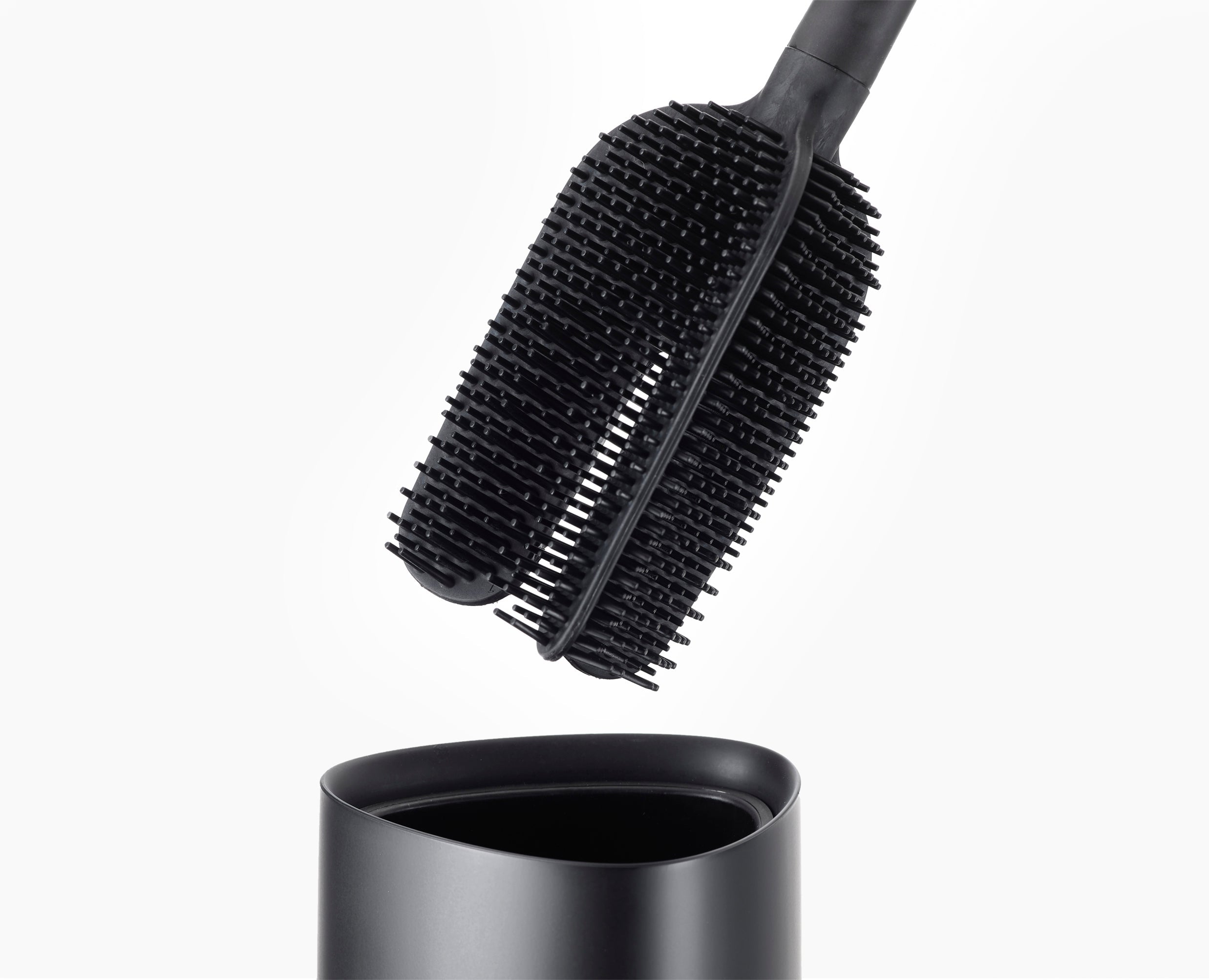 joseph-joseph-flex-360-starter-set-with-toilet-brush-2-replacement-heads-matt-bl image 6